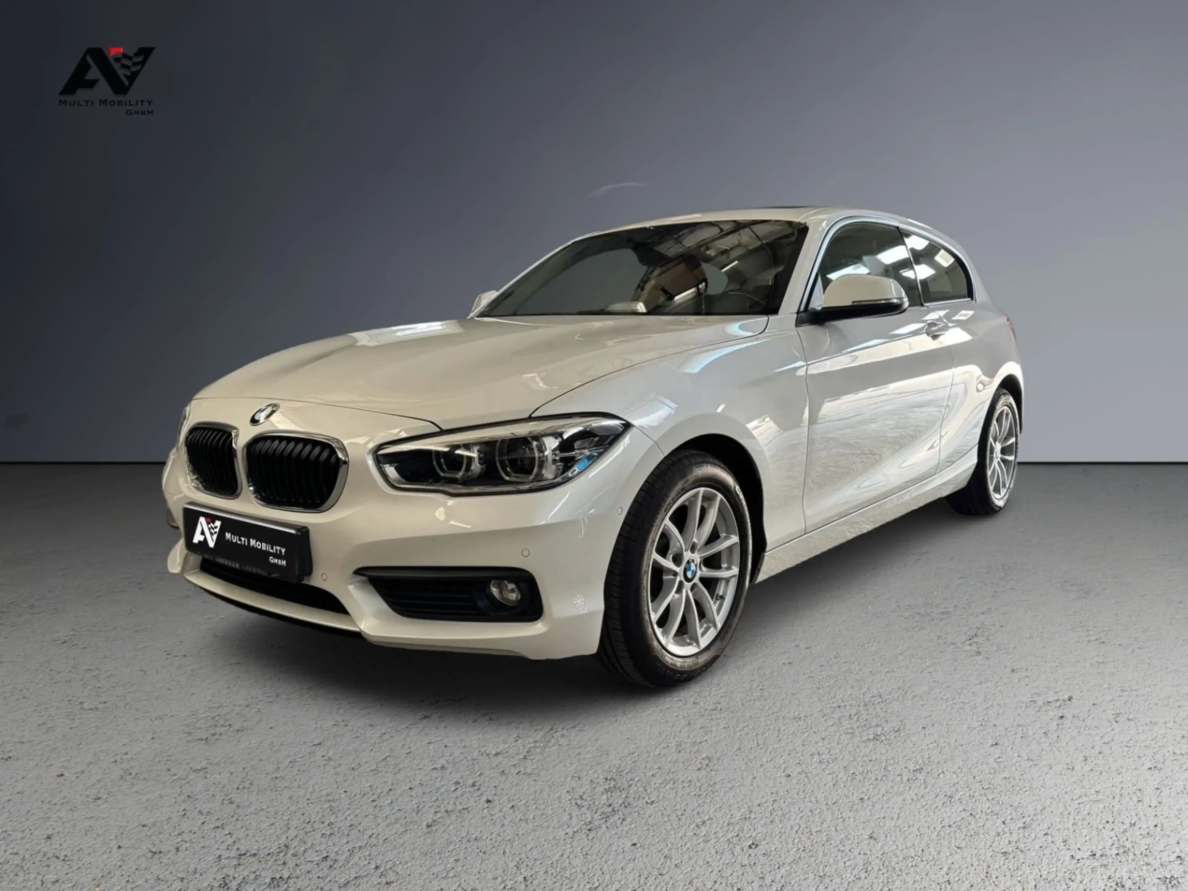 BMW 118 Lim. 118 i Adv. LED/Schiebedach/Memory/SHZ/SpurH