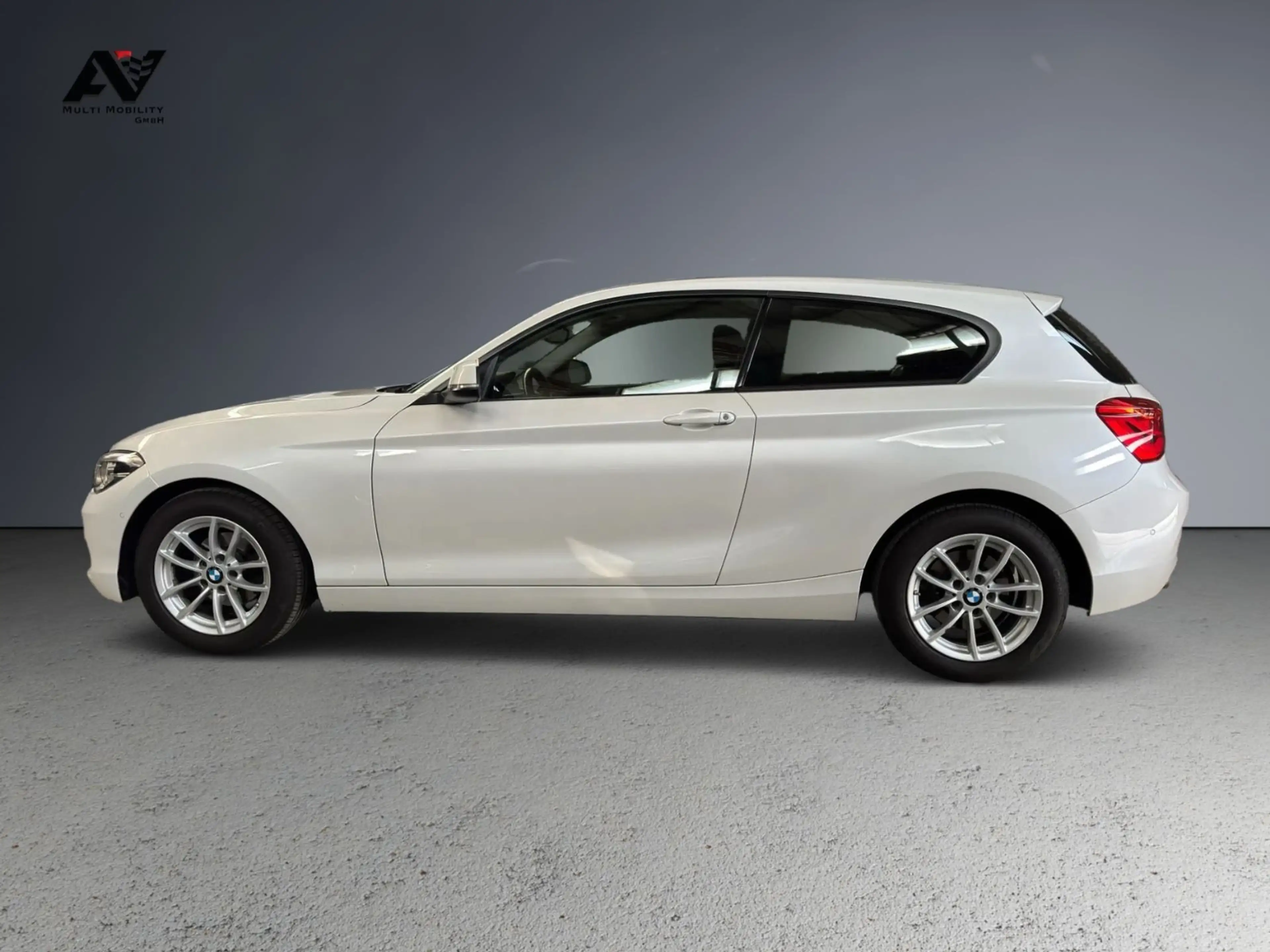 BMW 118 Lim. 118 i Adv. LED/Schiebedach/Memory/SHZ/SpurH — photo 2