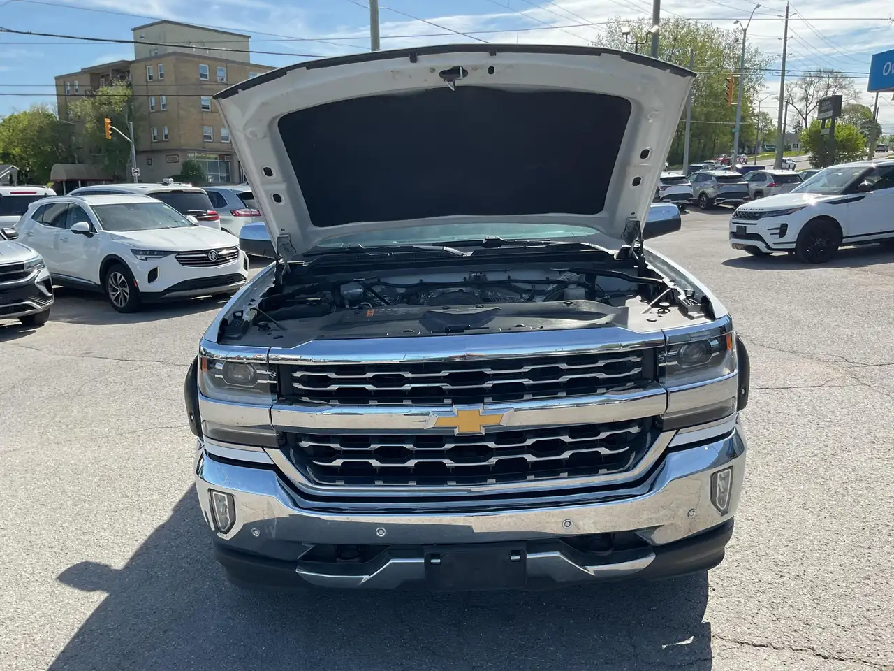 Chevrolet Silverado 1500 снимка Chevrolet Silverado 1500