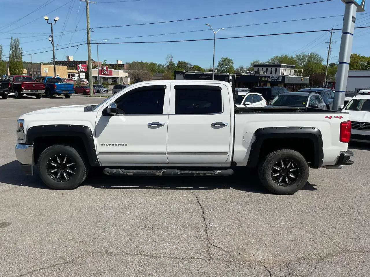 Chevrolet Silverado 1500 снимка Chevrolet Silverado 1500