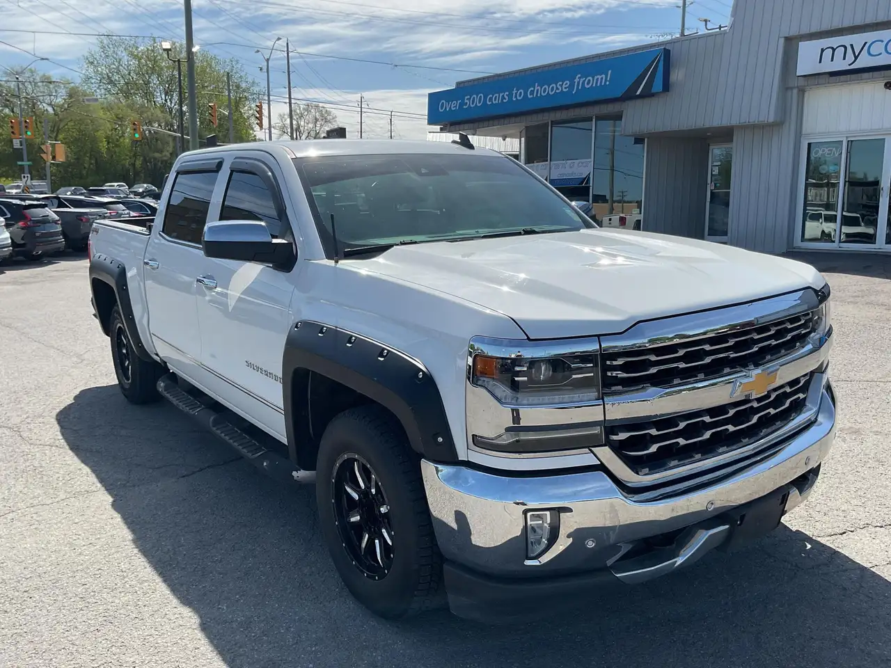 Chevrolet Silverado 1500 снимка Chevrolet Silverado 1500