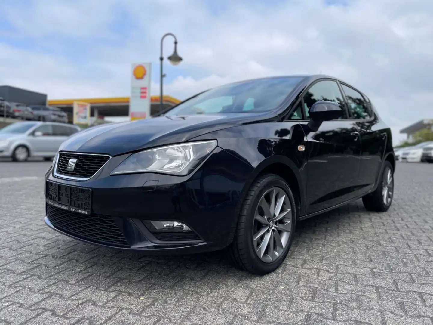 SEAT Ibiza Lim. i-Tech Schwarz - 1