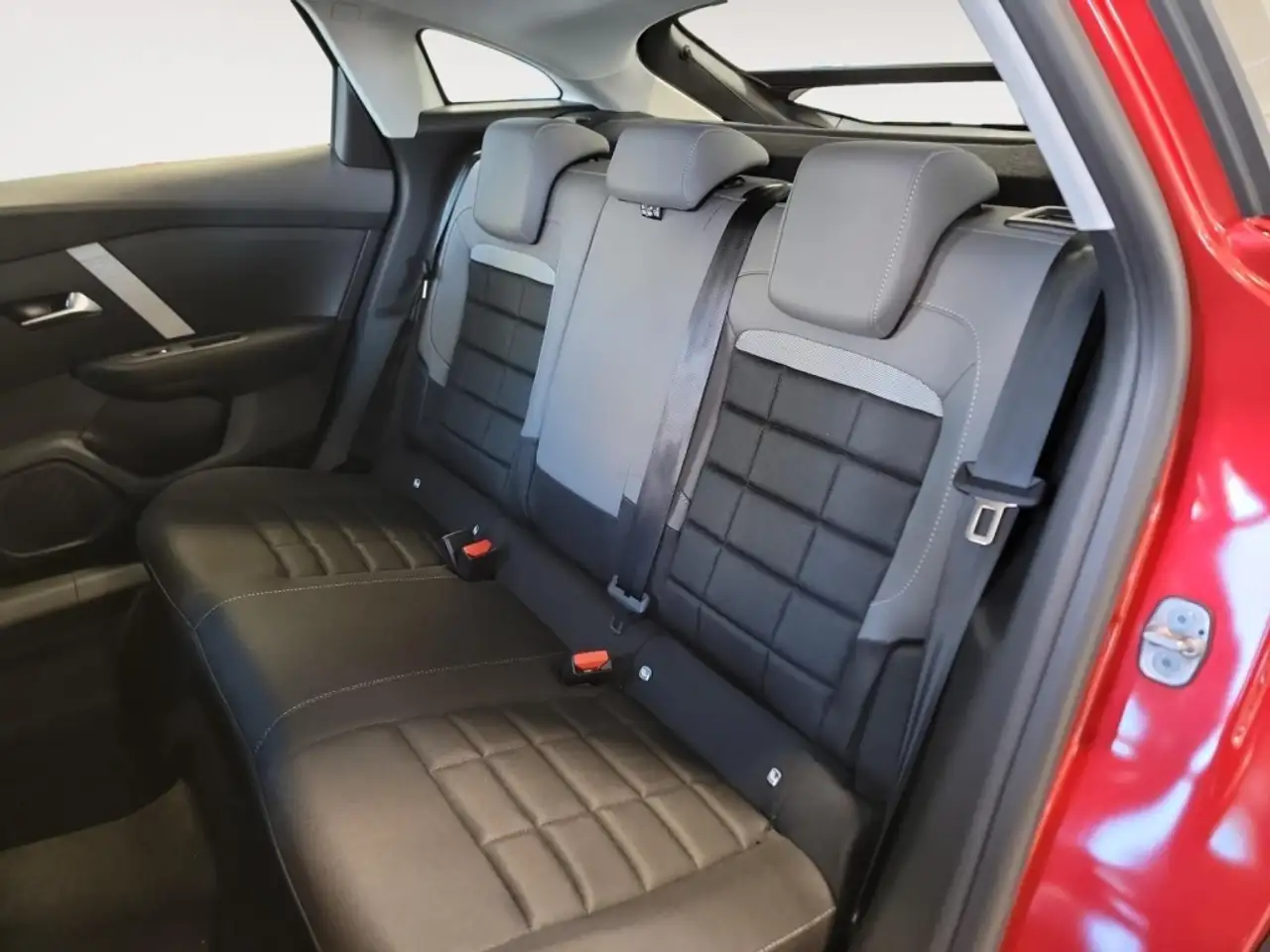 Citroen C4 2026 — фото 13