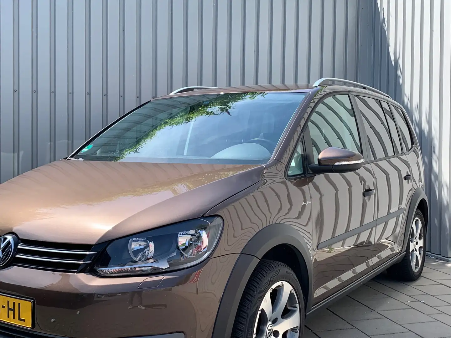 Volkswagen Cross Touran 1.4 TSI Cross|Automaat|Navigatie|Climate Control| Brun - 2