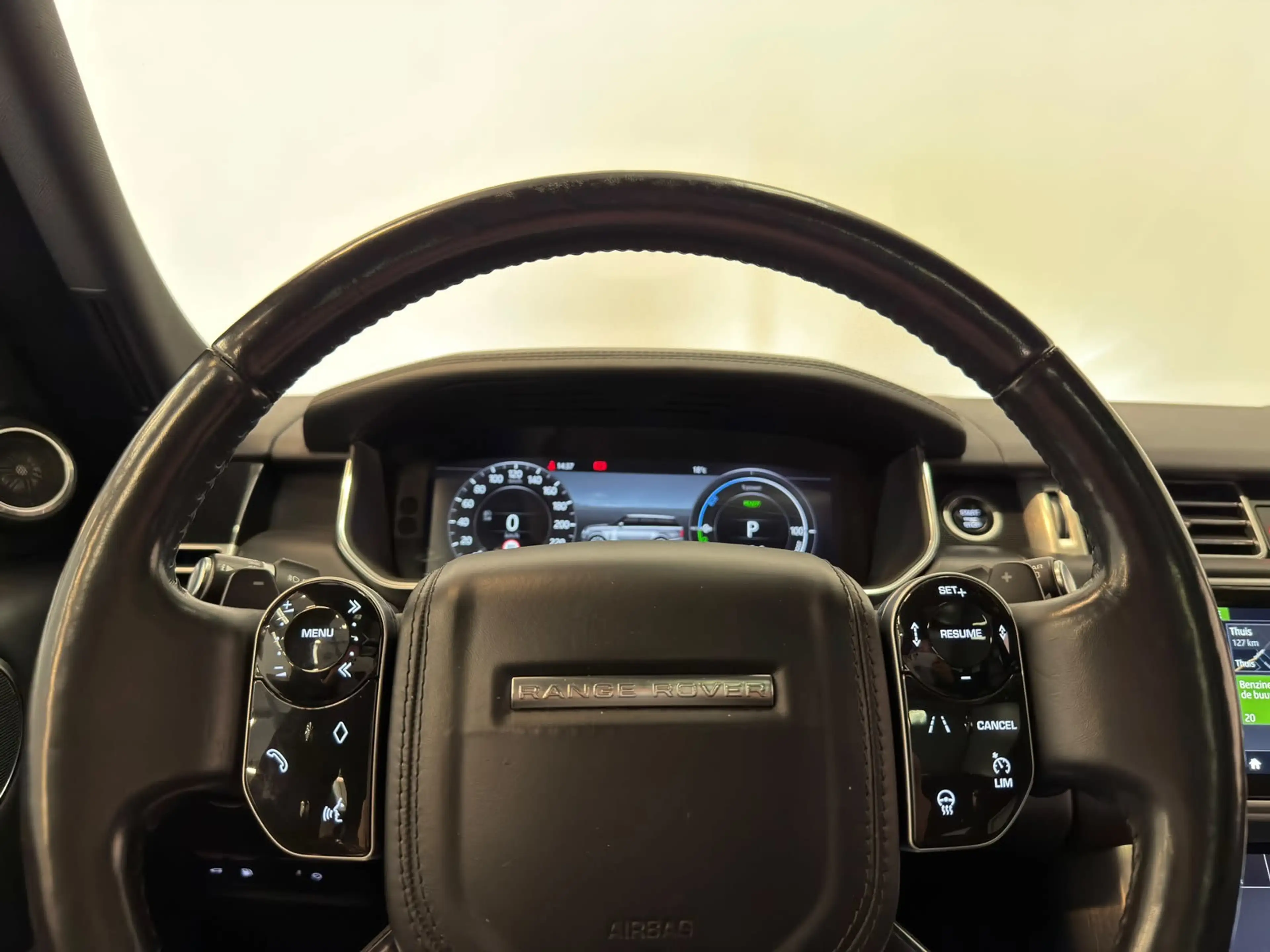 Land Rover Range Rover 2.0 P400e Vogue / Pano / Meridian / Memory — photo 14