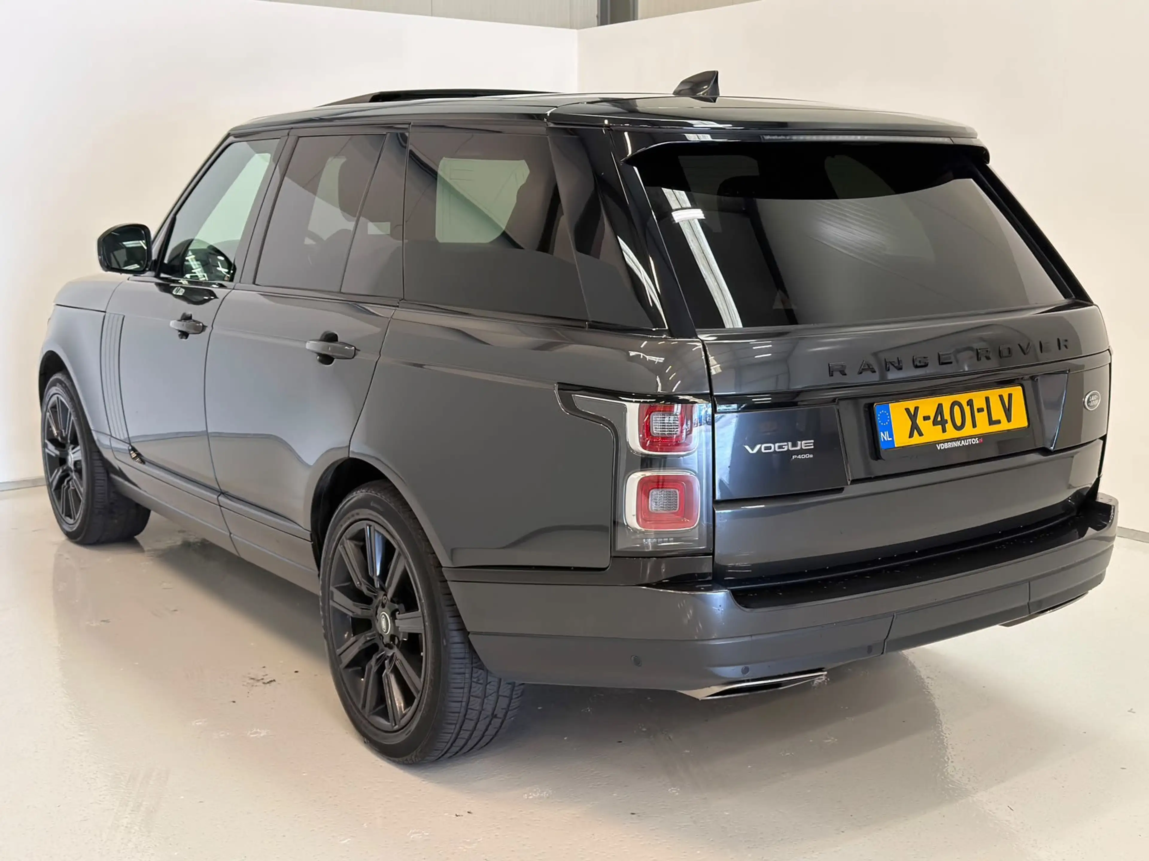 Land Rover Range Rover 2.0 P400e Vogue / Pano / Meridian / Memory — photo 4