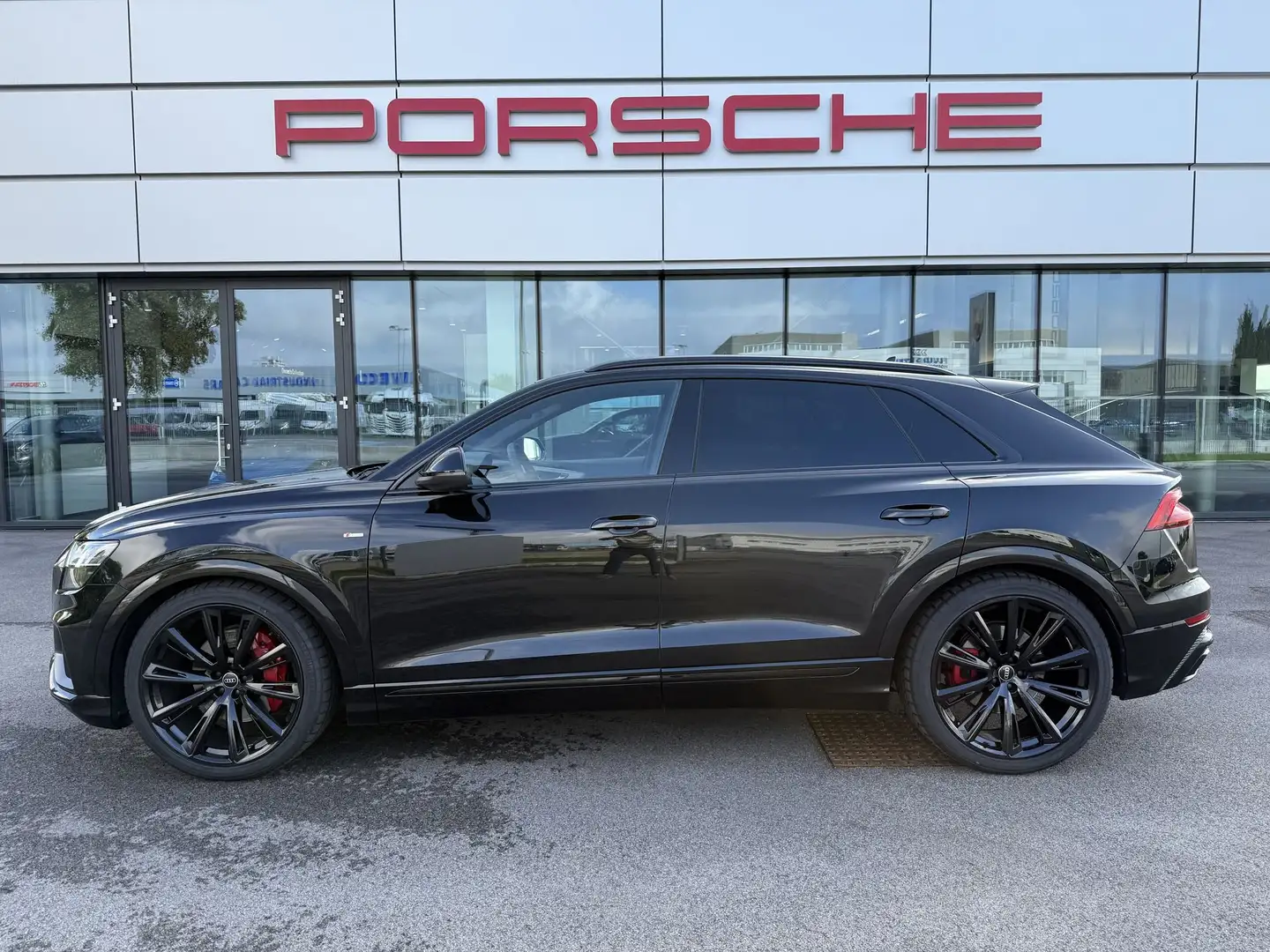 Audi Q8 Q8 3.0 V6 TDI mHEV 286 CV quattro tiptronic S lin Zwart - 2