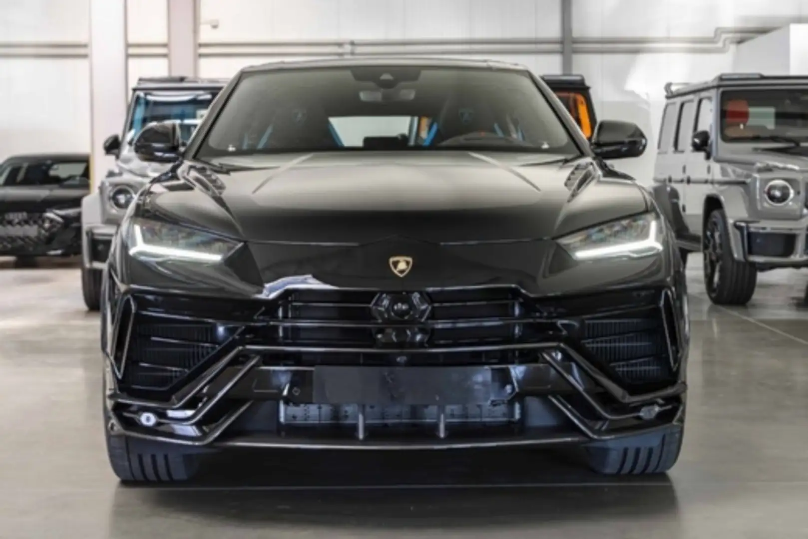 Lamborghini Urus Performante Чёрный - 2