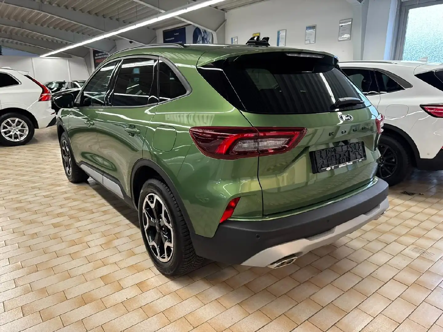 Ford Kuga Hybrid Active - 2