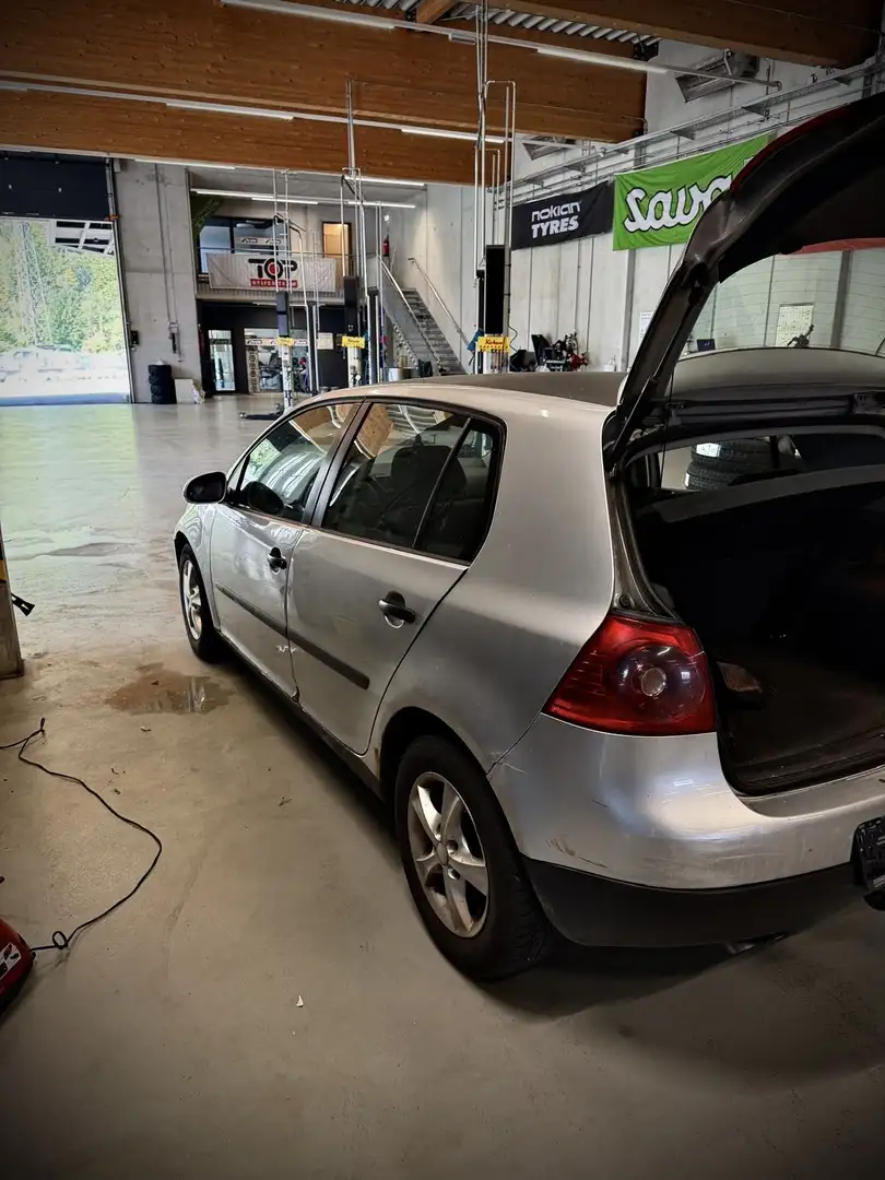 Volkswagen Golf Comfortline 2,0 TDI - 2
