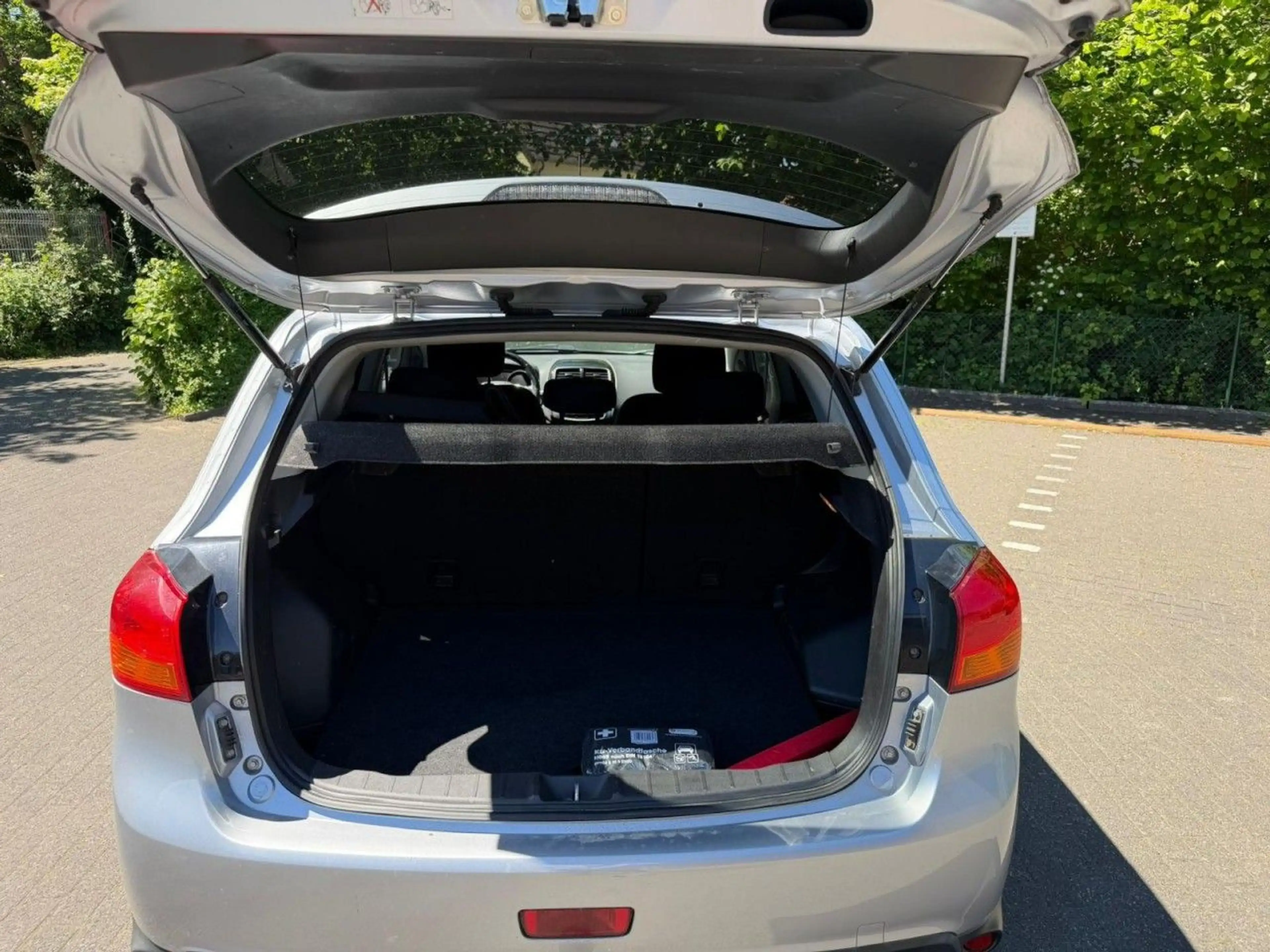 Mitsubishi ASX Plus 4WD Klima Rückfahrkamera Sitzheizung — photo 10