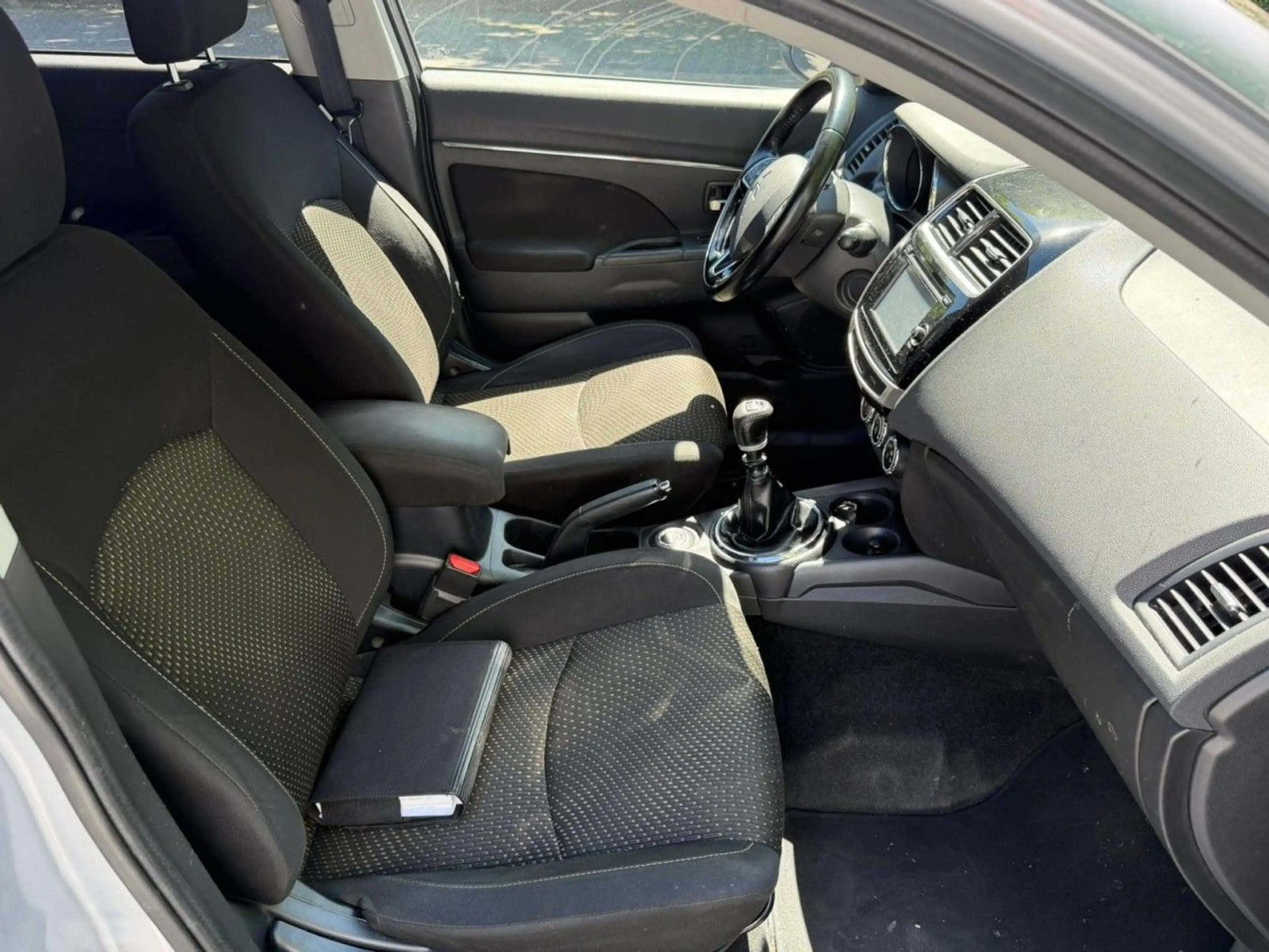 Mitsubishi ASX Plus 4WD Klima Rückfahrkamera Sitzheizung — photo 12
