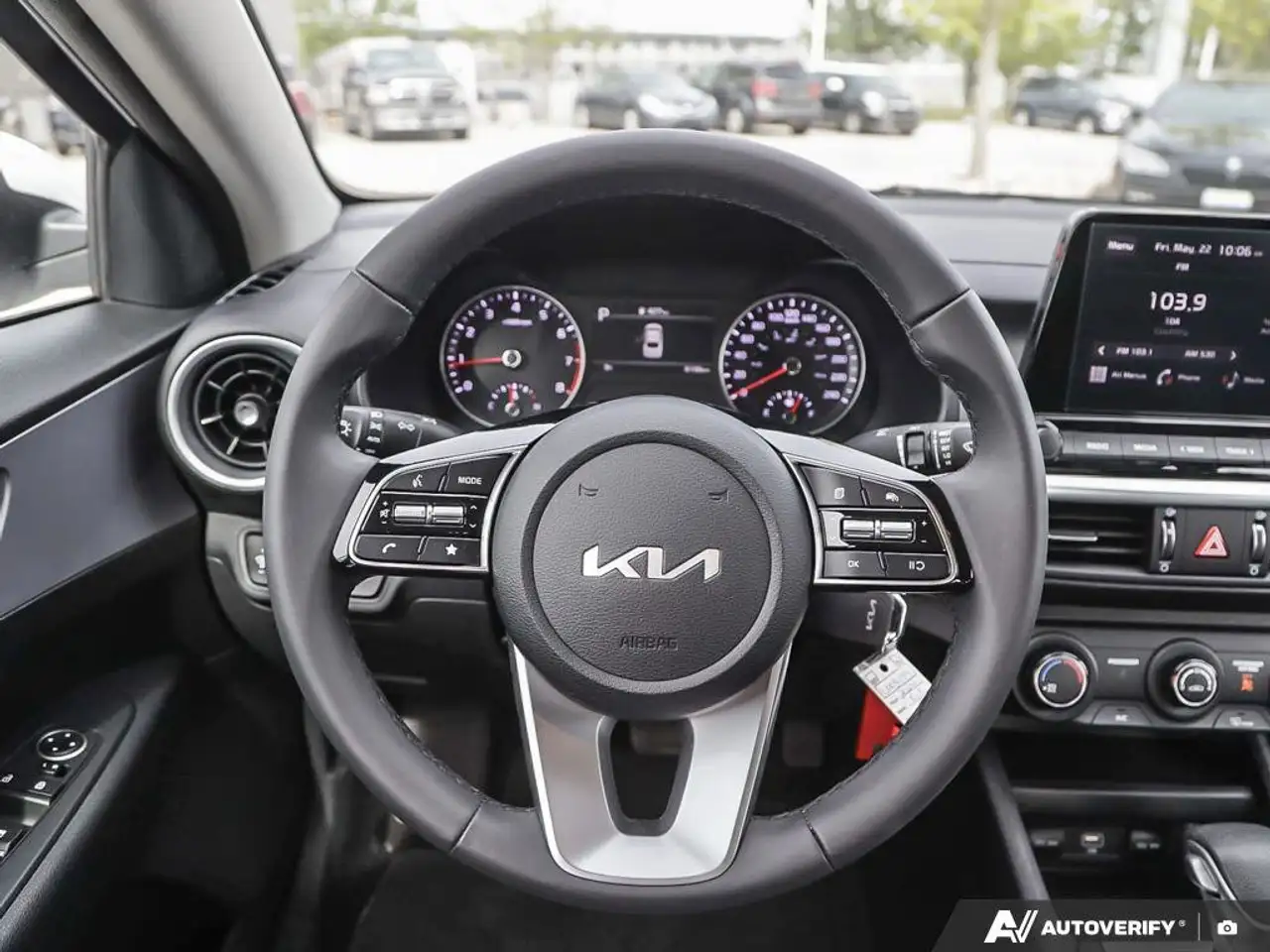 Kia Forte снимка Kia Forte