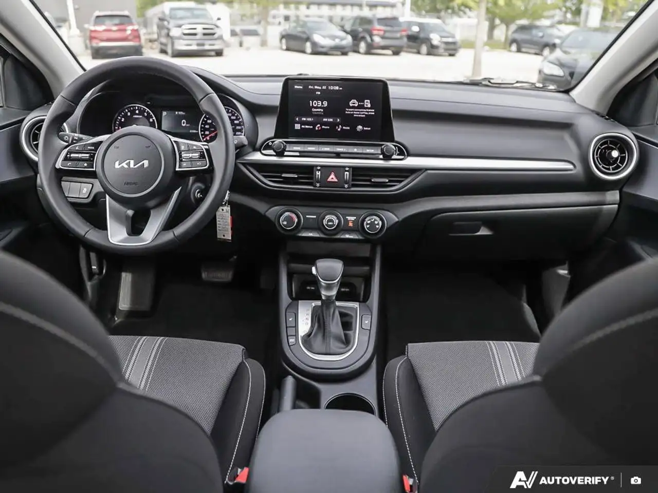 Kia Forte снимка Kia Forte