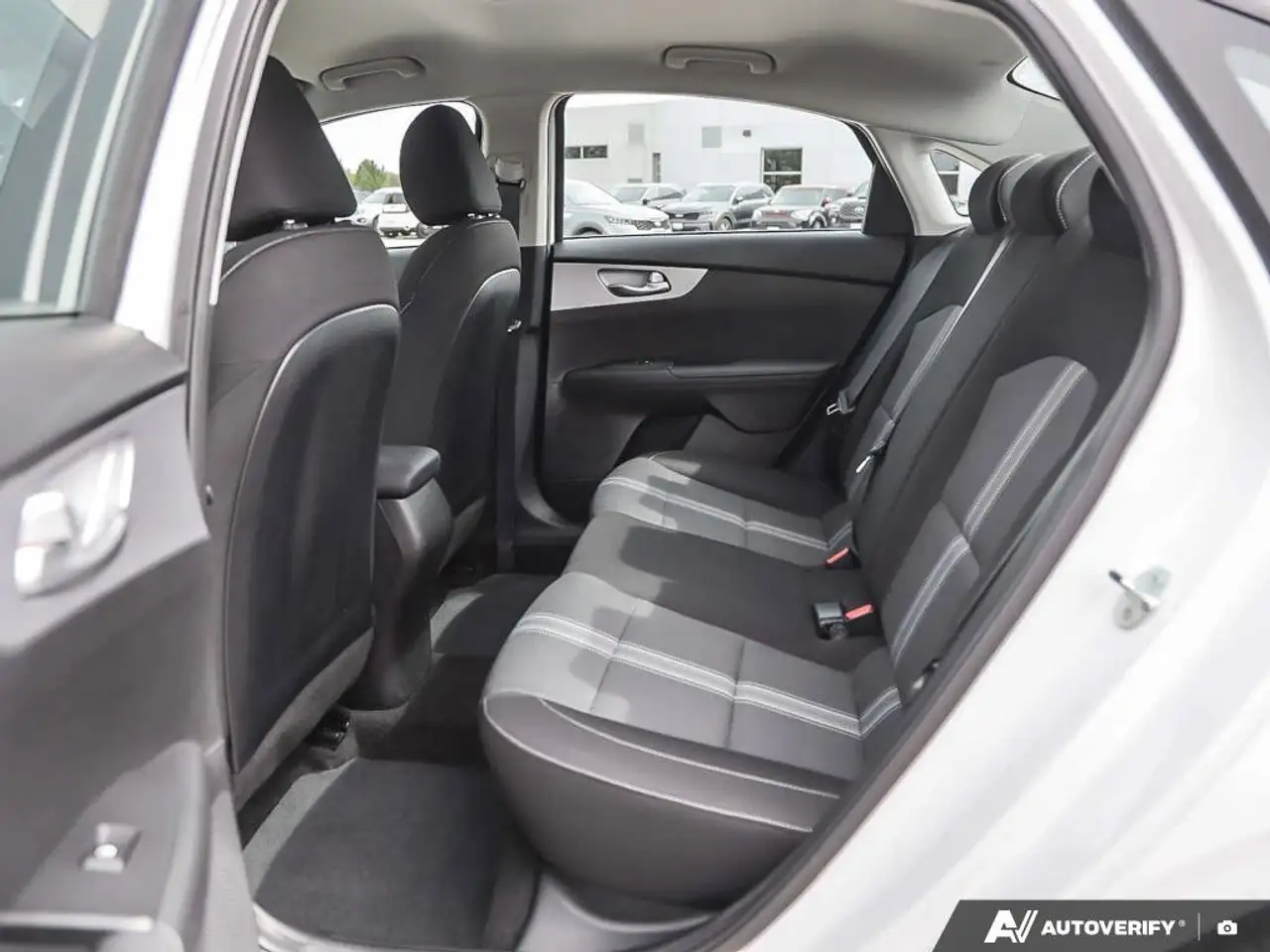Kia Forte снимка Kia Forte