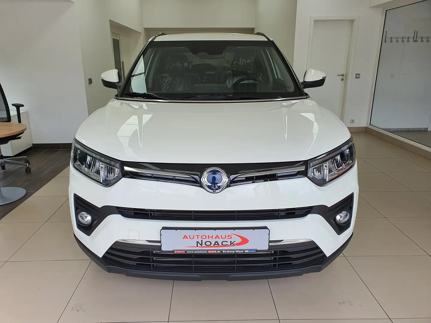 SsangYong Tivoli Tivoli 1.5 T-GDi 2WD Quartz Белый - 2