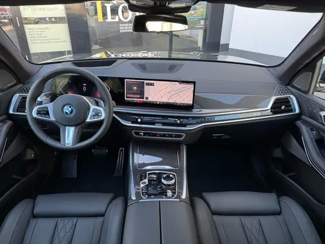 BMW X5 view 5