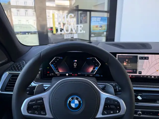BMW X5 view 7