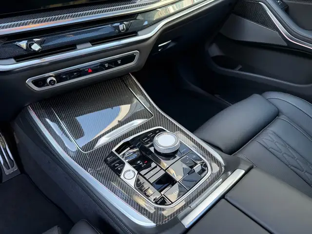 BMW X5 view 13