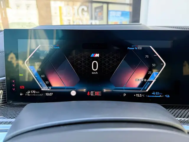 BMW X5 view 8