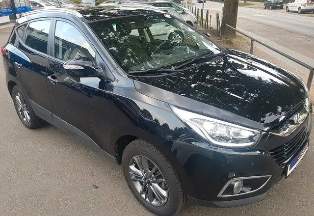 Hyundai iX35 1.7 CRDi 2WD 6G Klima SHZ Navi AHK LMF17"BC