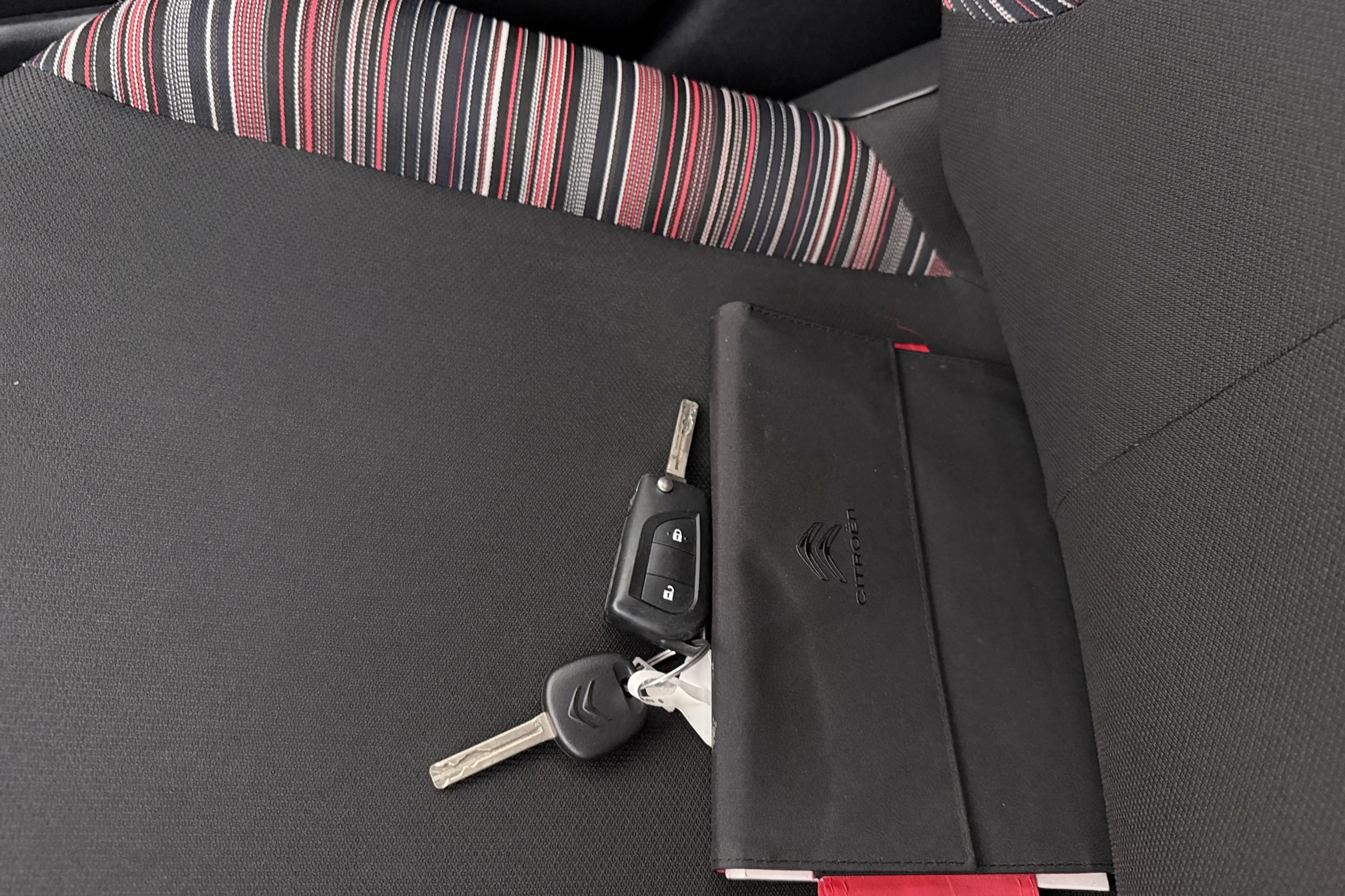 Citroen C1 1.0 VTi Pack Comfort Bluetooth LED DAB — photo 26