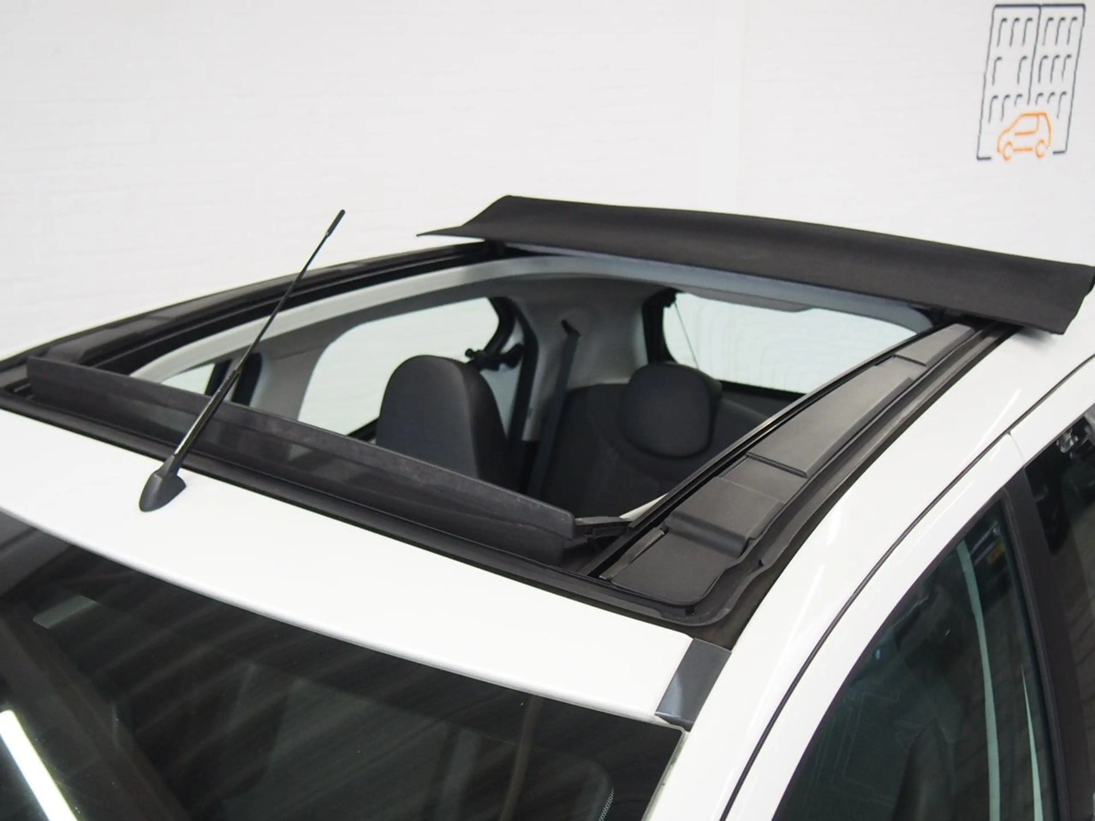 Toyota Aygo 1.0 VVT-i x-wave Camera Sunroof (APK:Nieuw) Incl.G — photo 13