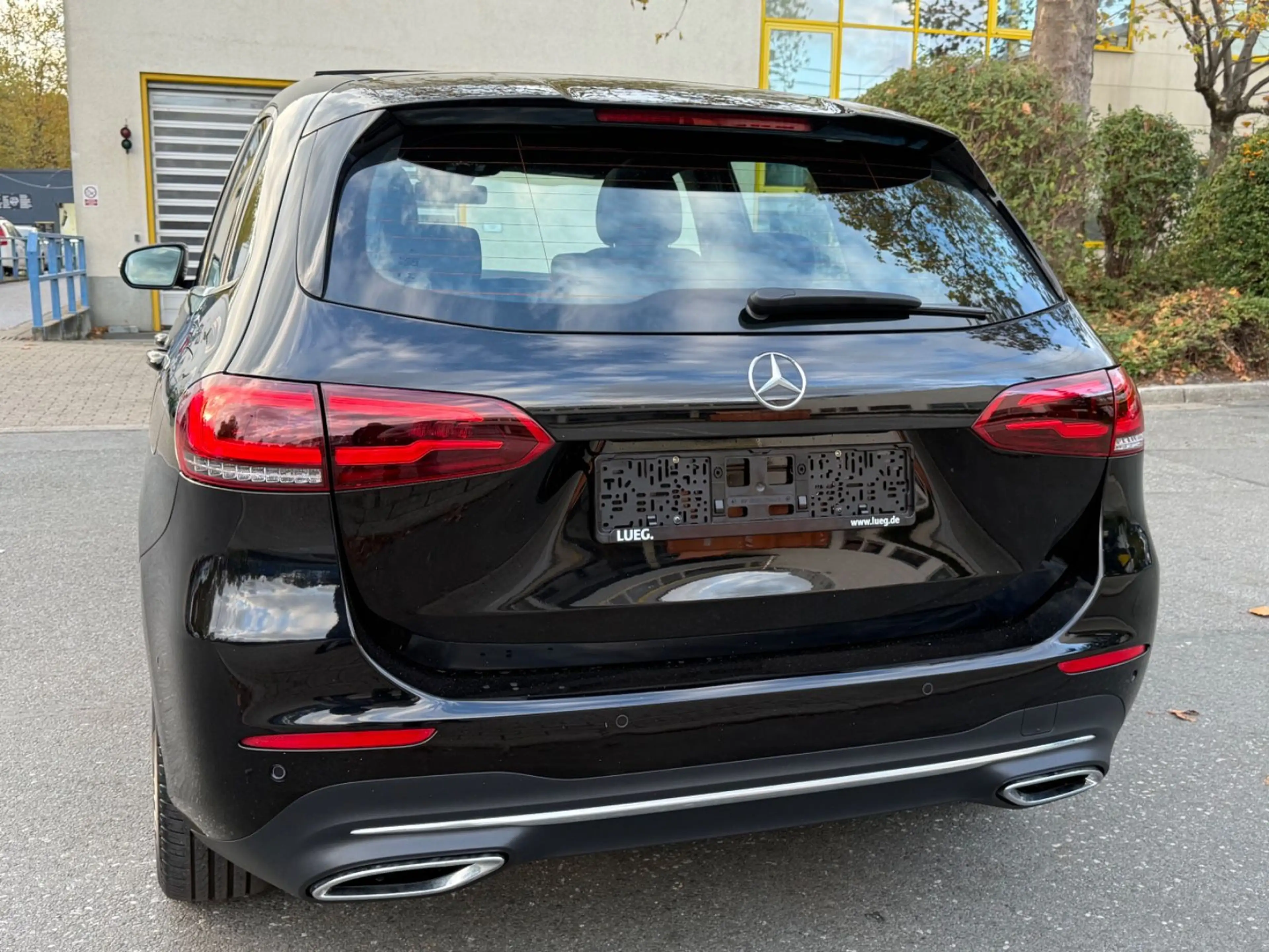 Mercedes-Benz B 250 *PANO*AHK*LED*17ZOLL*49TKM* — photo 5
