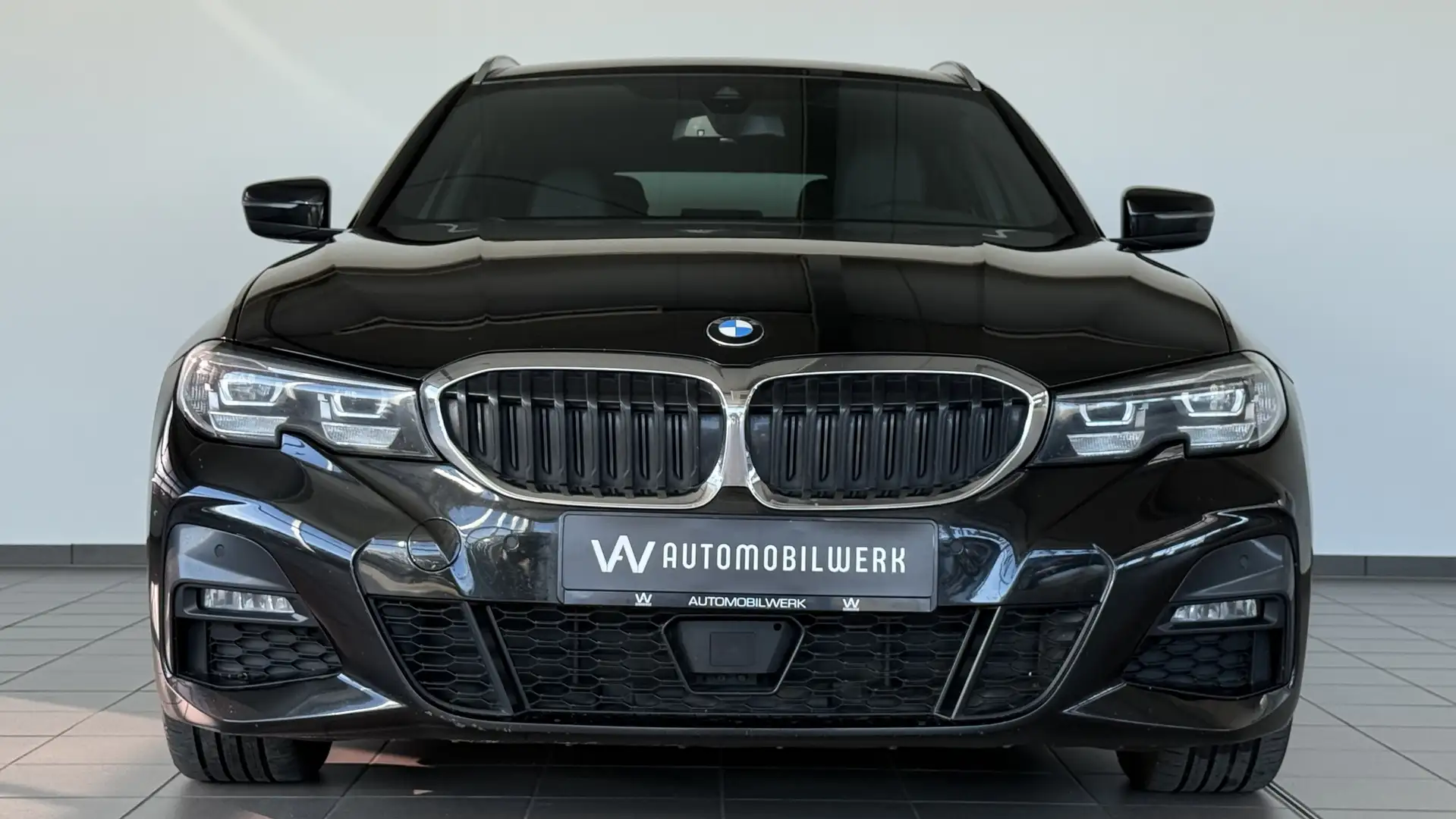 BMW 330 d M Sport |LED |AHK |HIFI |NAVI |LIVE CO Schwarz - 2