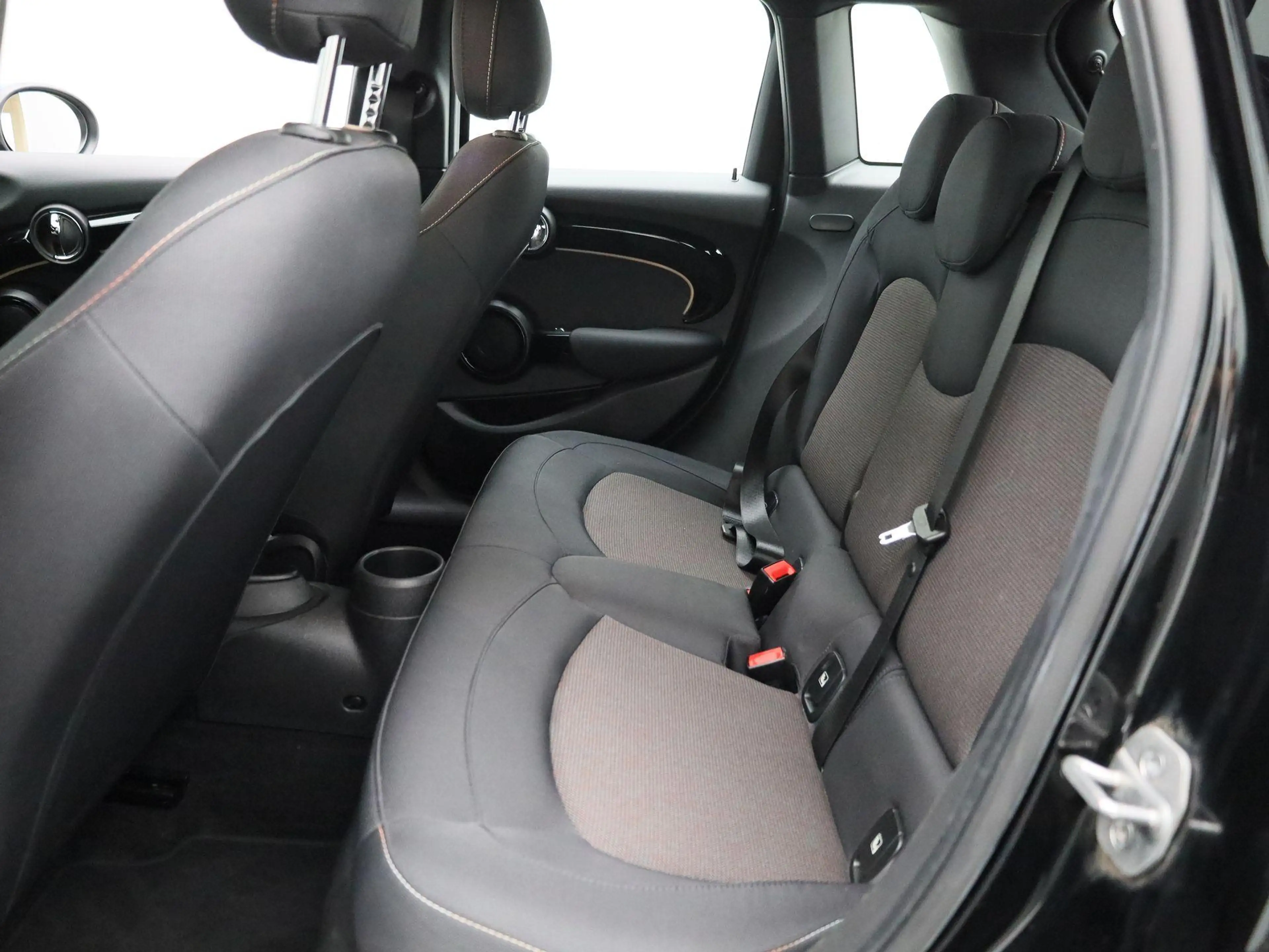 MINI One Mini 5 door | PDC V+A | Bluetooth | Cruise Control — photo 14