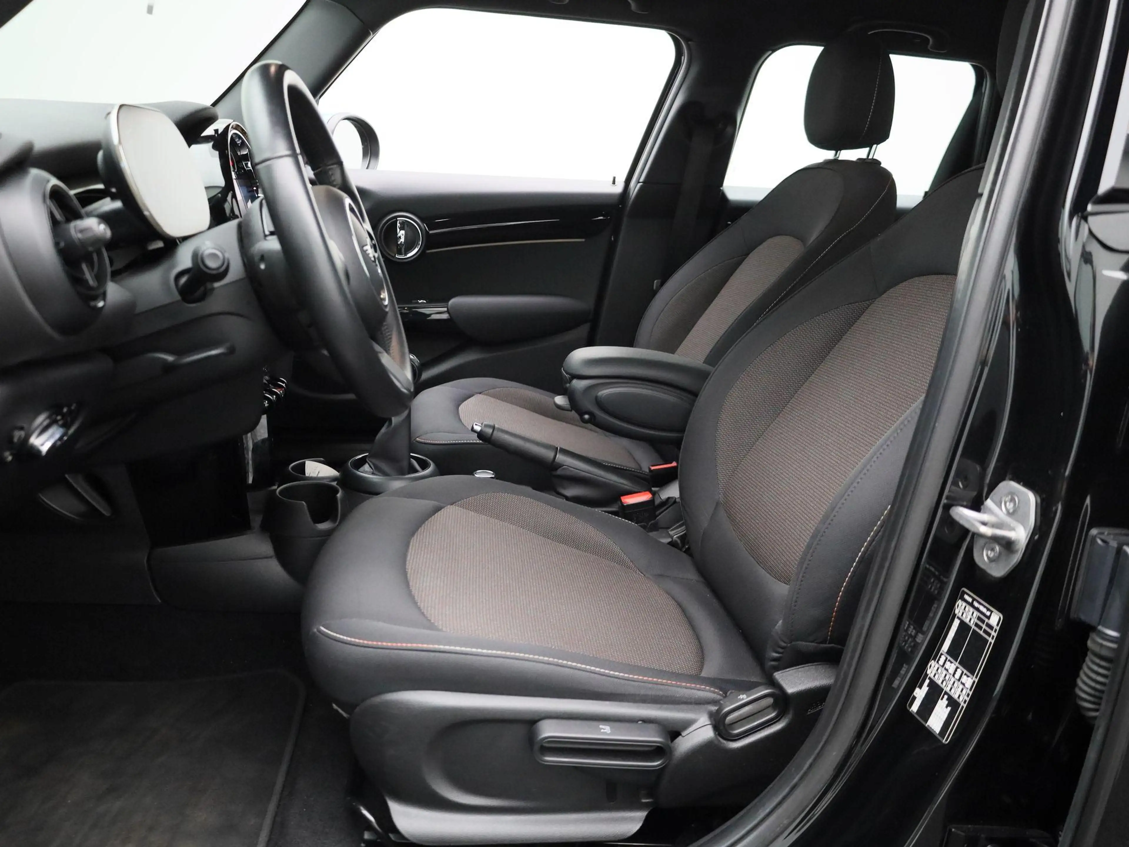 MINI One Mini 5 door | PDC V+A | Bluetooth | Cruise Control — photo 12