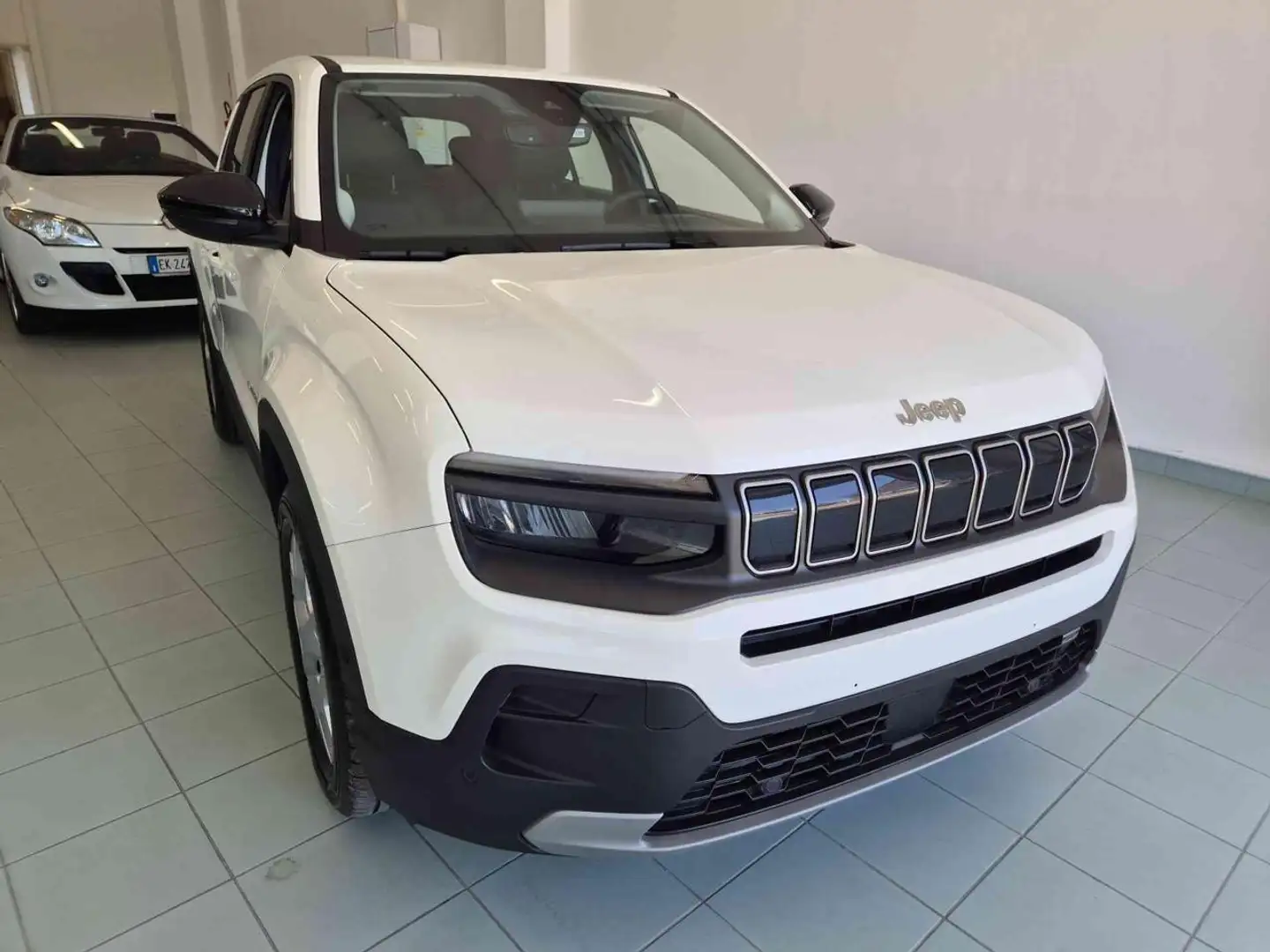 Jeep Avenger 1.2 Turbo 100 CV Altitude Bianco - 2