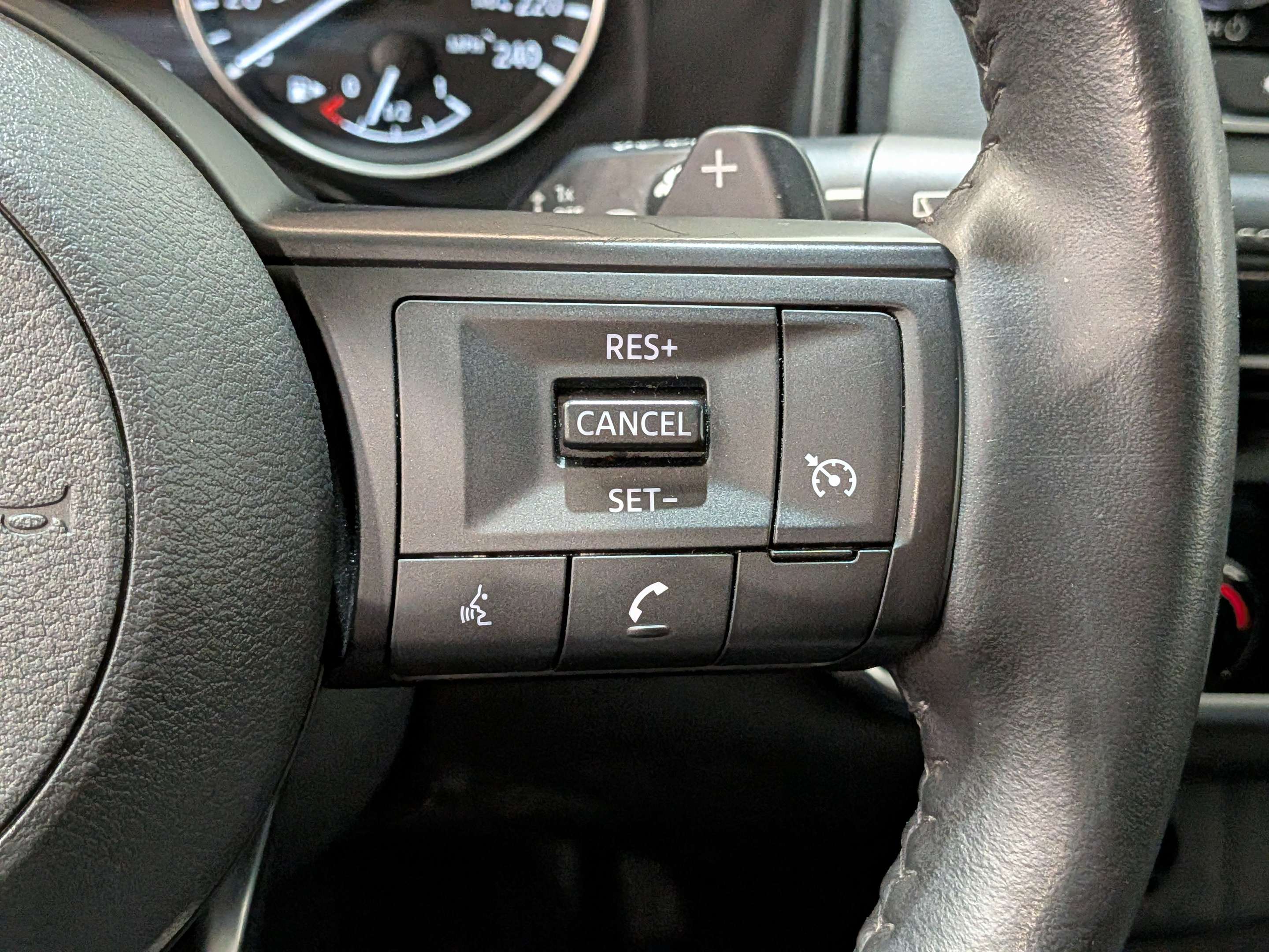 Nissan Rogue 2024