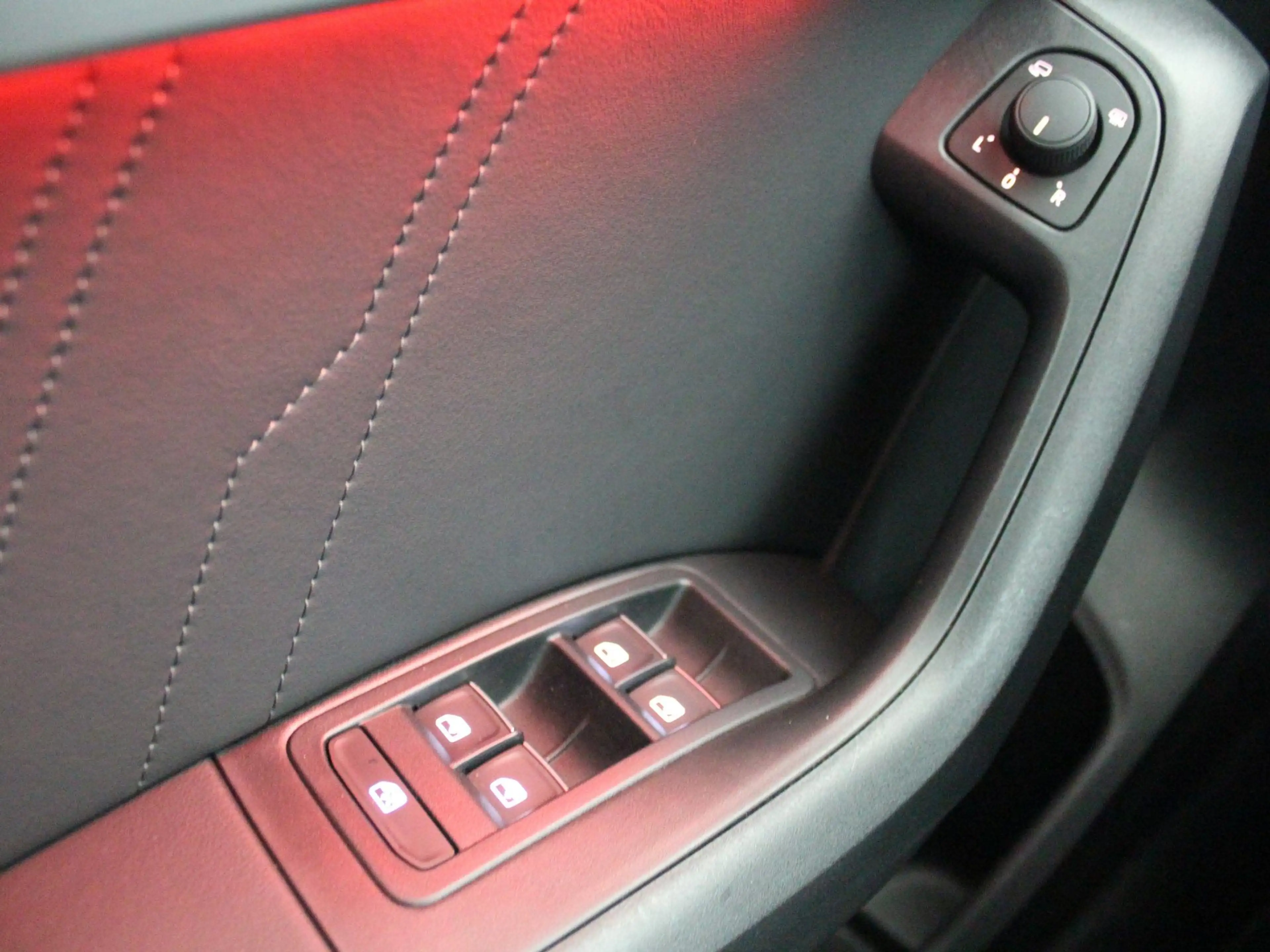 SEAT Ateca 1.0 TSI FR Business Intense Stoelverwarming/ Stuur — photo 10