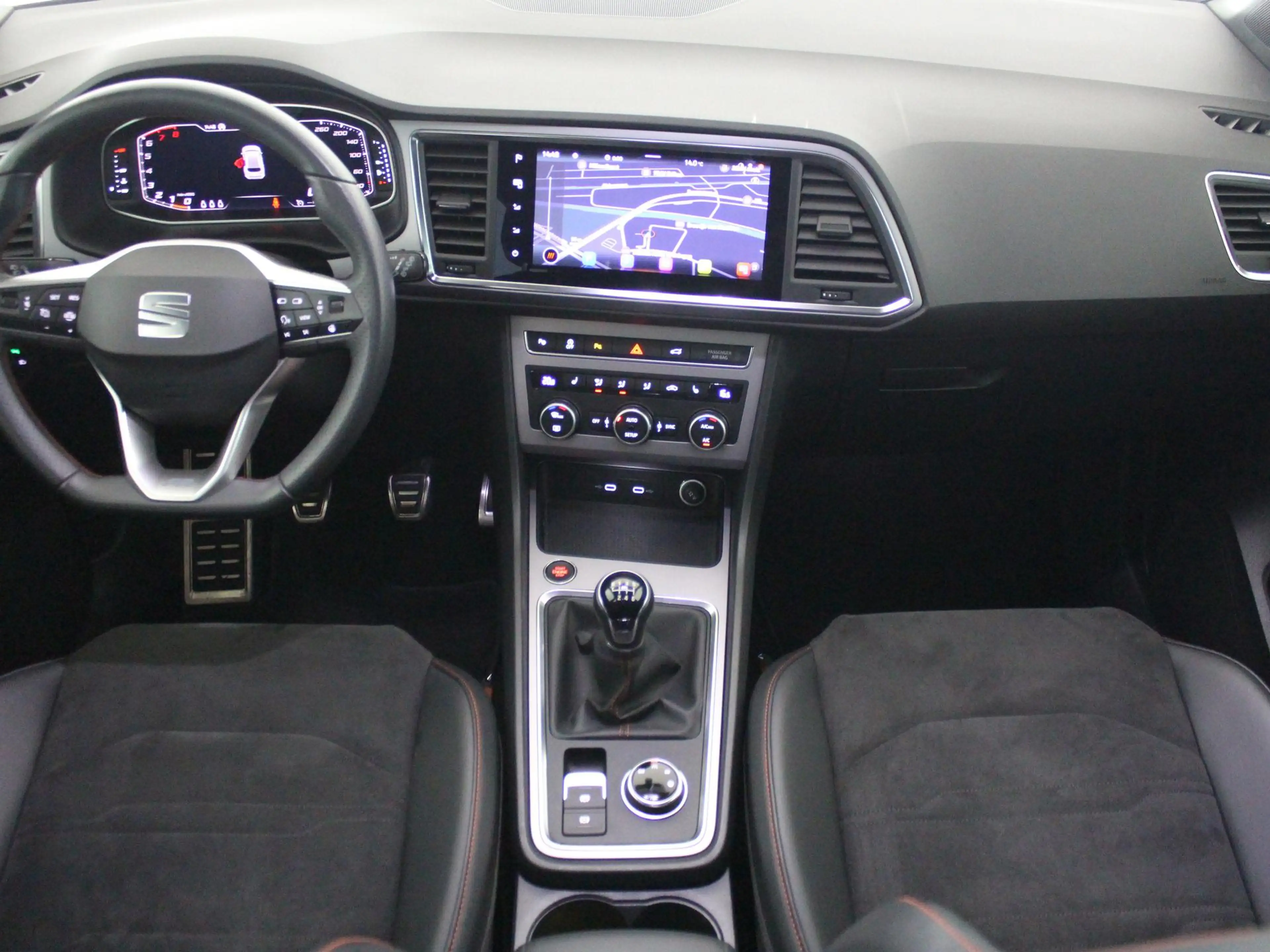 SEAT Ateca 1.0 TSI FR Business Intense Stoelverwarming/ Stuur — photo 3