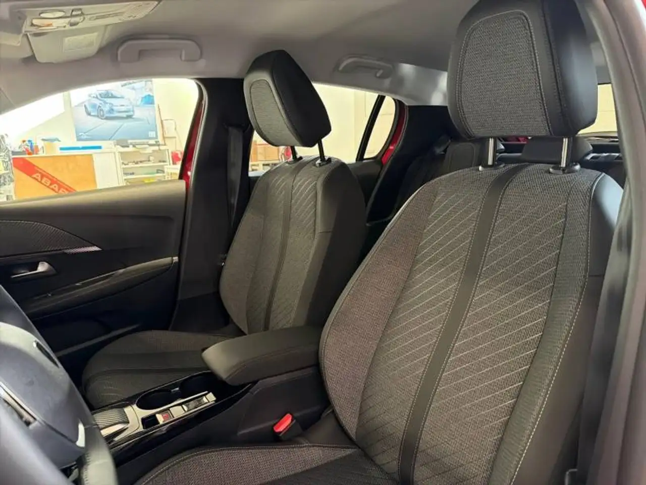 Peugeot 208 2 1.2 HYBRID 110 e-DSC6 Allure, миниатюра 9