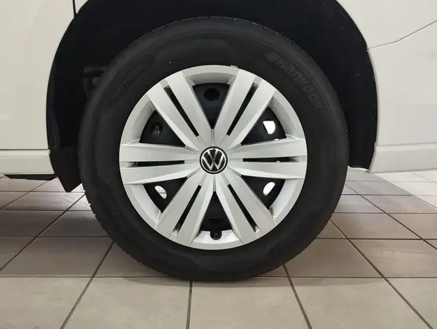 Volkswagen Caddy view 8