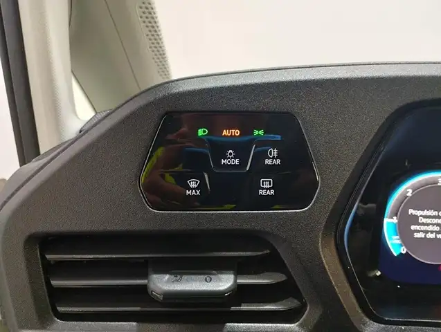 Volkswagen Caddy view 12