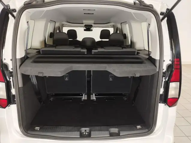 Volkswagen Caddy view 7