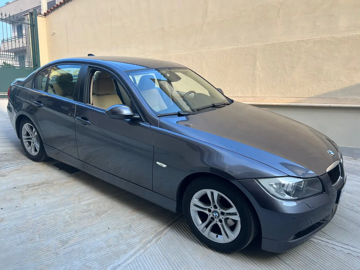 BMW 318 Serie 3 E90 Berlina 318i Attiva 143cv Сірий - 2