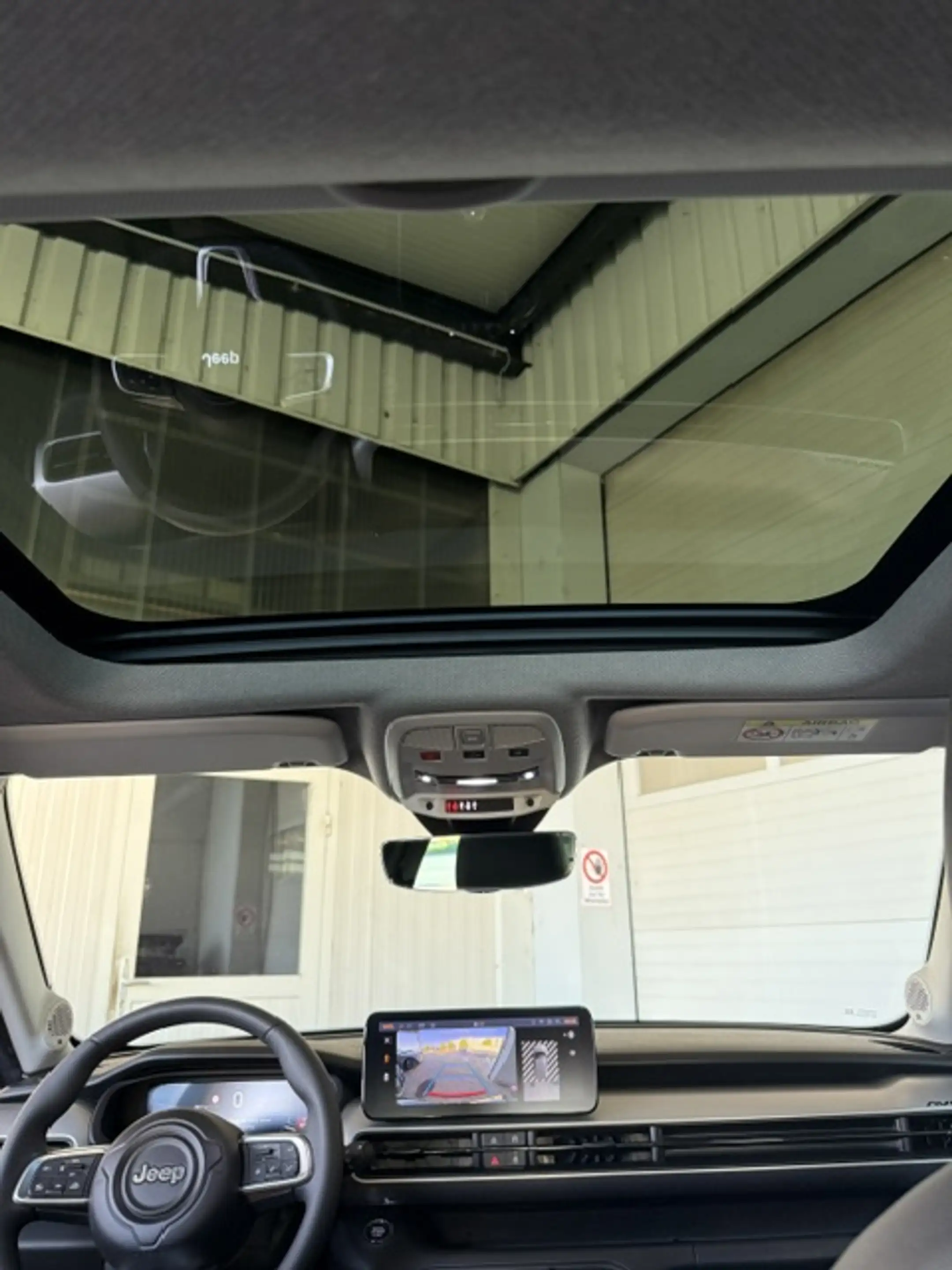 Jeep Avenger 1.2 GSE T3 Altitude *S-Dach**JBL* — photo 9