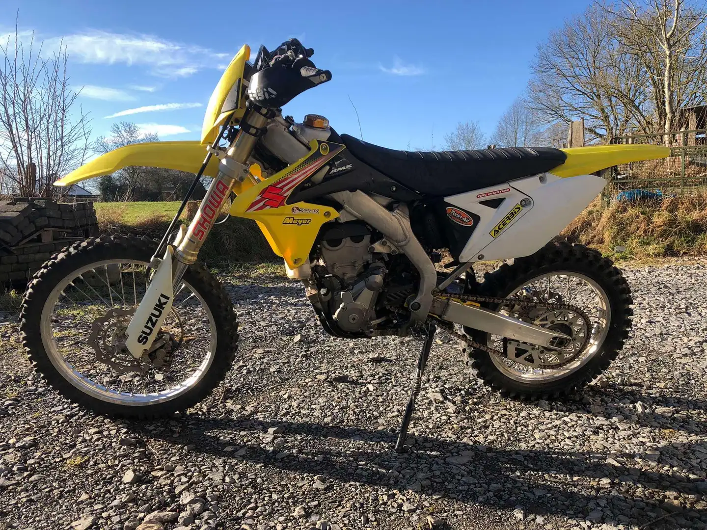 Suzuki RMX 450 RMX 450 Z Jaune - 1