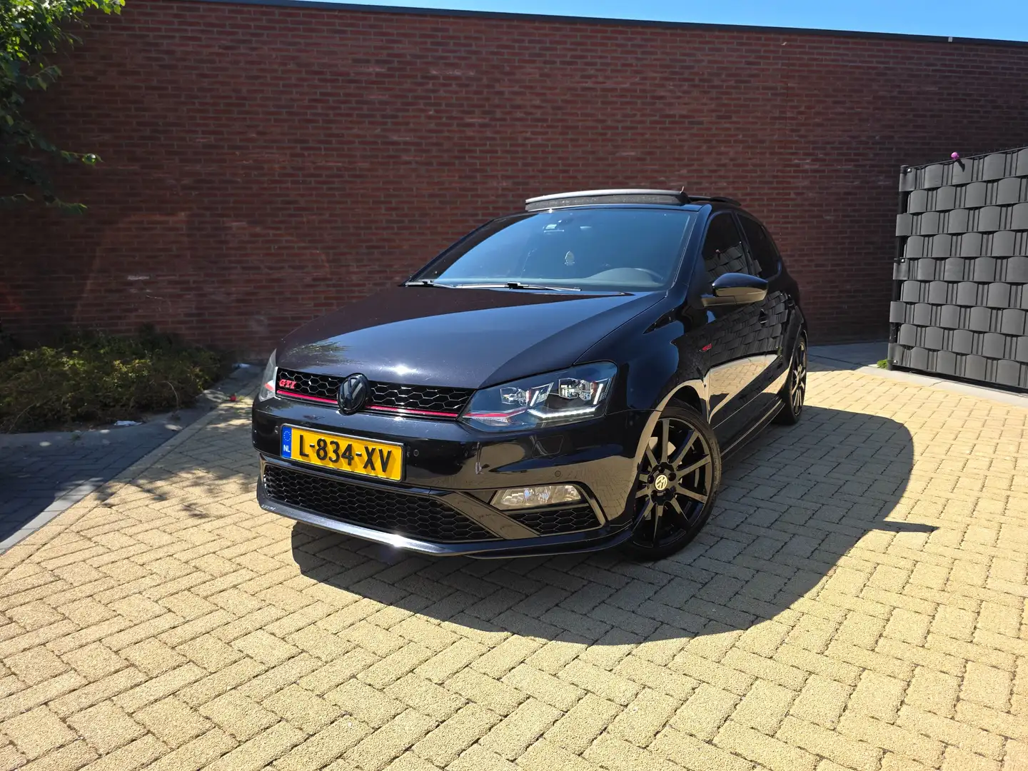 Volkswagen Polo Polo 1.8 TSI GTI Zwart - 1