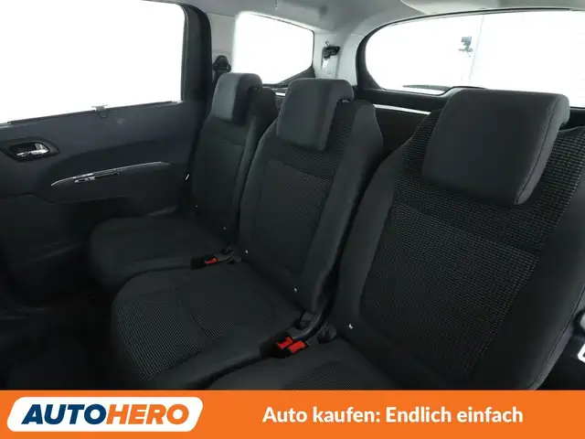 Peugeot 5008 view 14