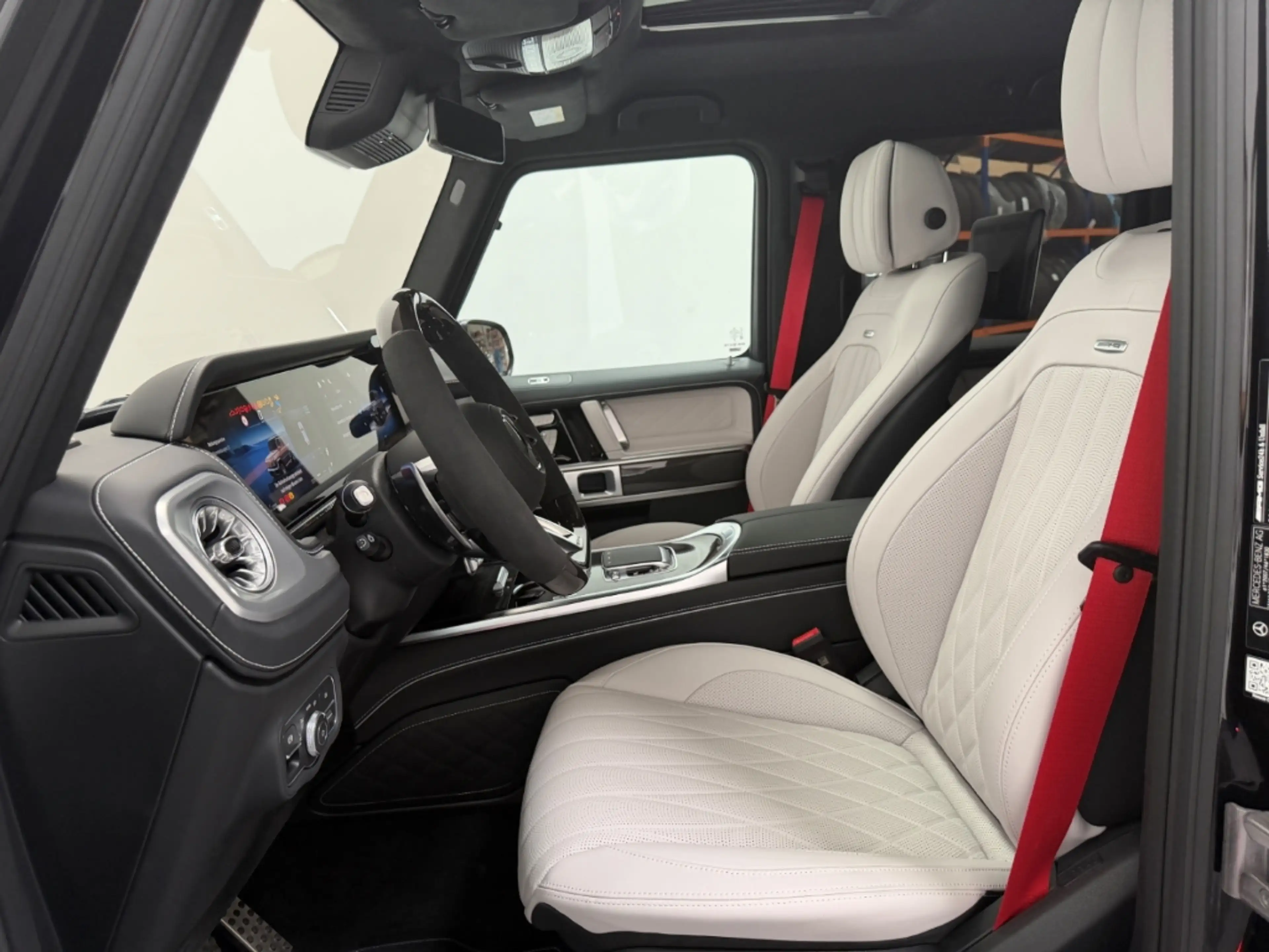 Mercedes-Benz G 63 AMG A22/FULLCARBON/TV/WINTERP/PLATINWHITE — photo 11