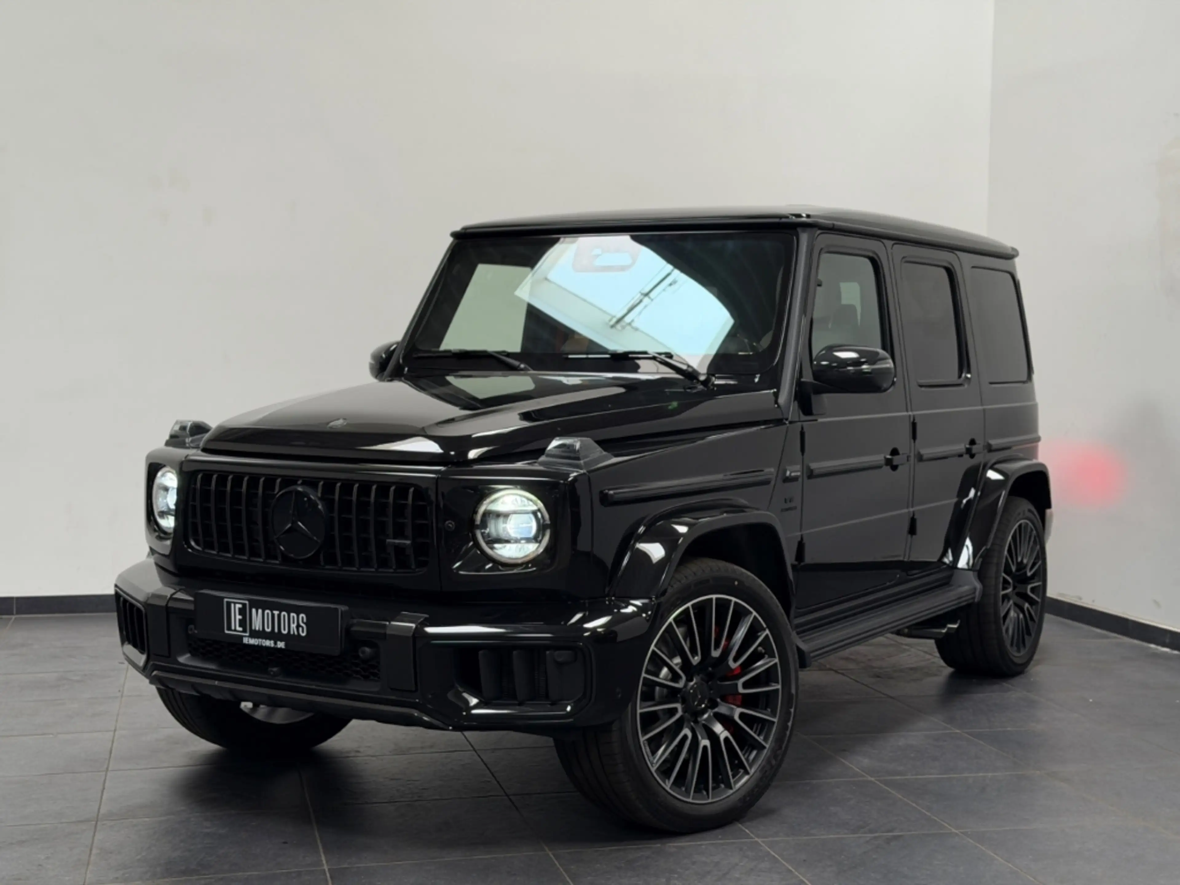 Mercedes-Benz G 63 AMG A22/FULLCARBON/TV/WINTERP/PLATINWHITE — photo 3