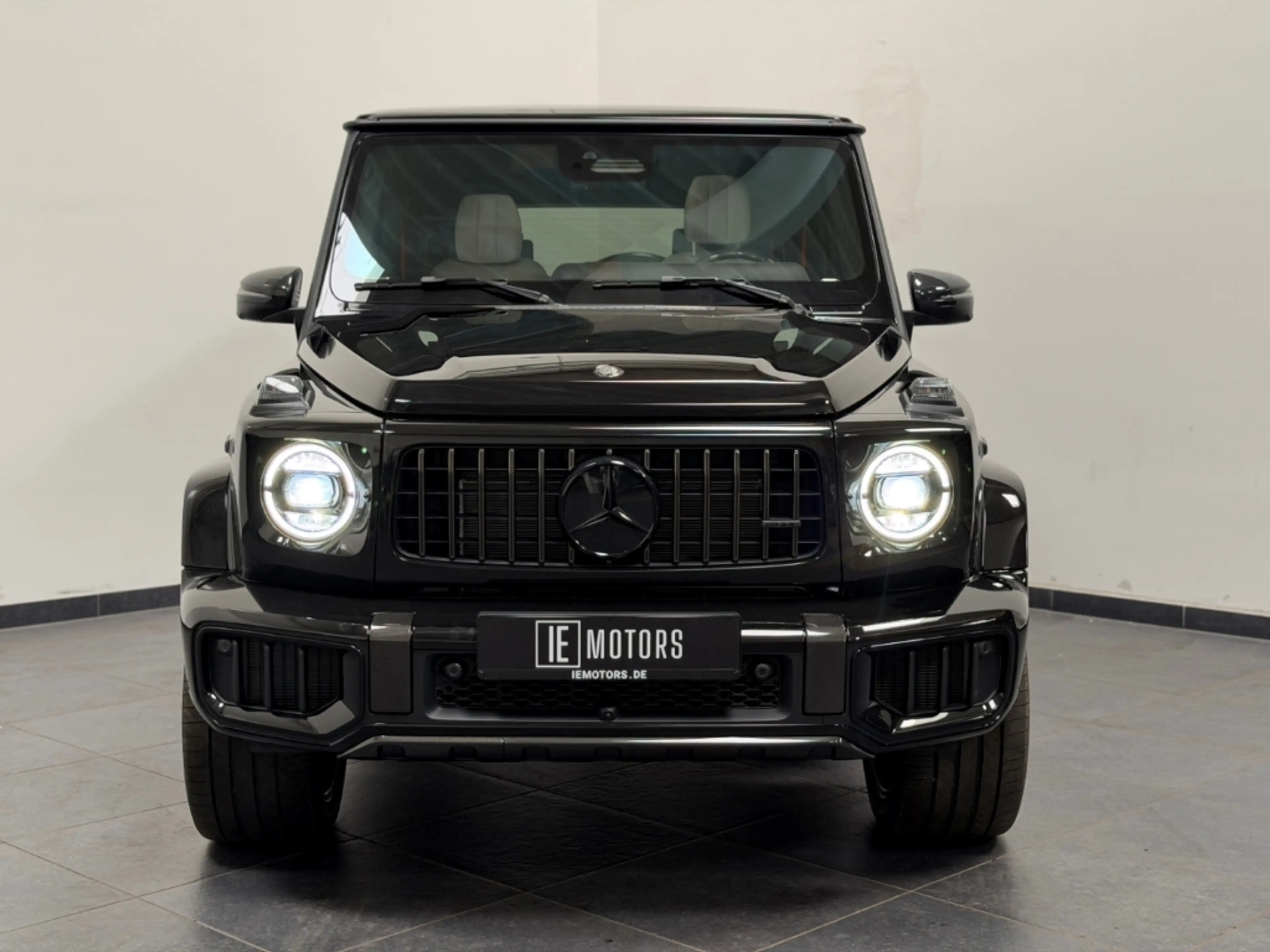 Mercedes-Benz G 63 AMG A22/FULLCARBON/TV/WINTERP/PLATINWHITE — photo 2