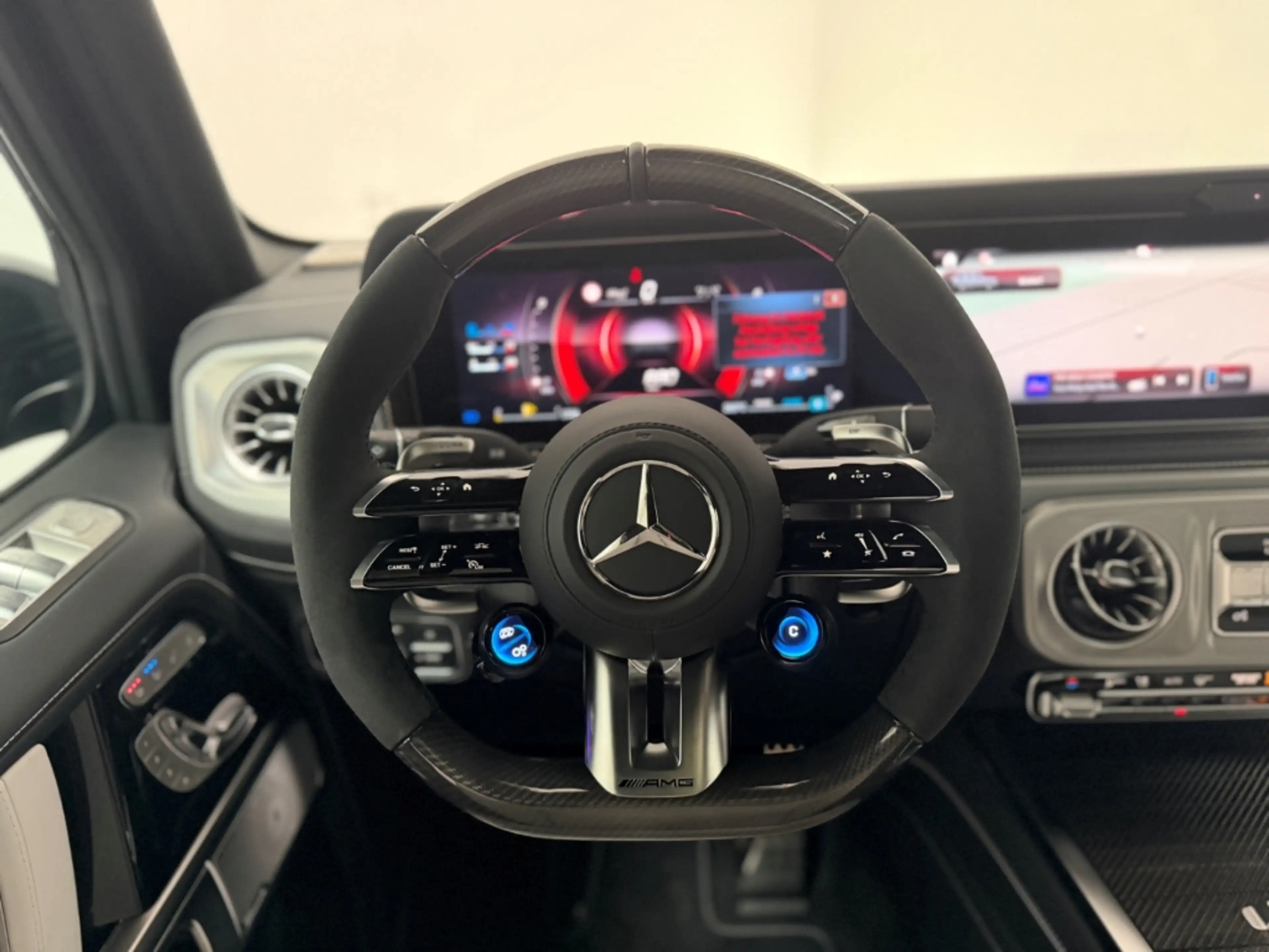 Mercedes-Benz G 63 AMG A22/FULLCARBON/TV/WINTERP/PLATINWHITE — photo 9