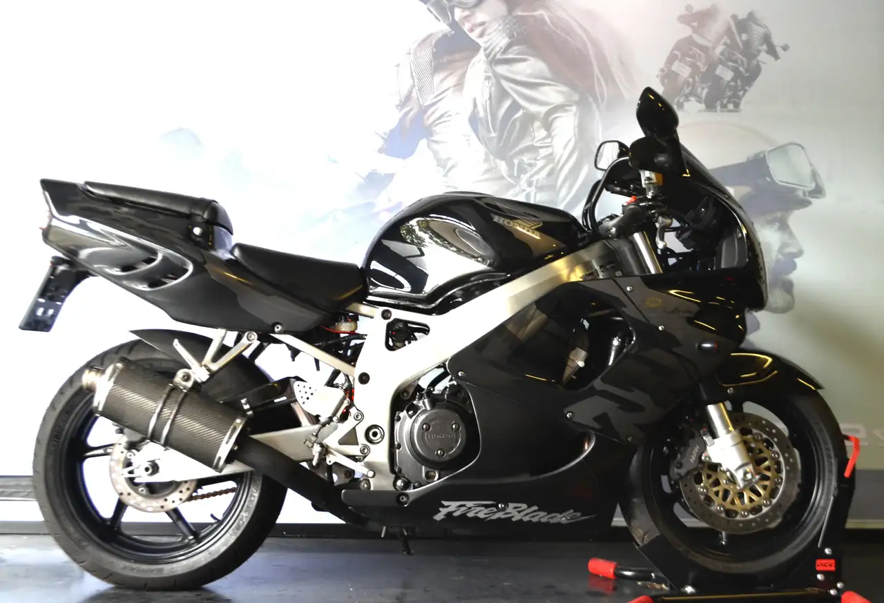 Honda CBR 900
