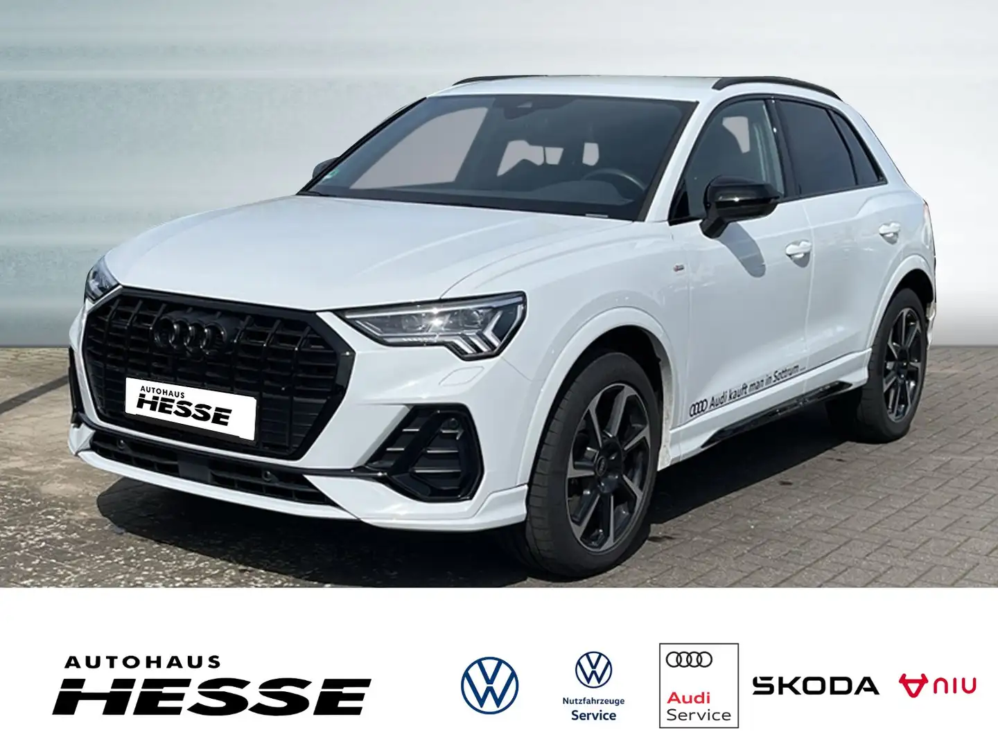 Audi Q3 40 TFSI S-line quattro S-tronic, AHK, Matrix, GRA Blanc - 1